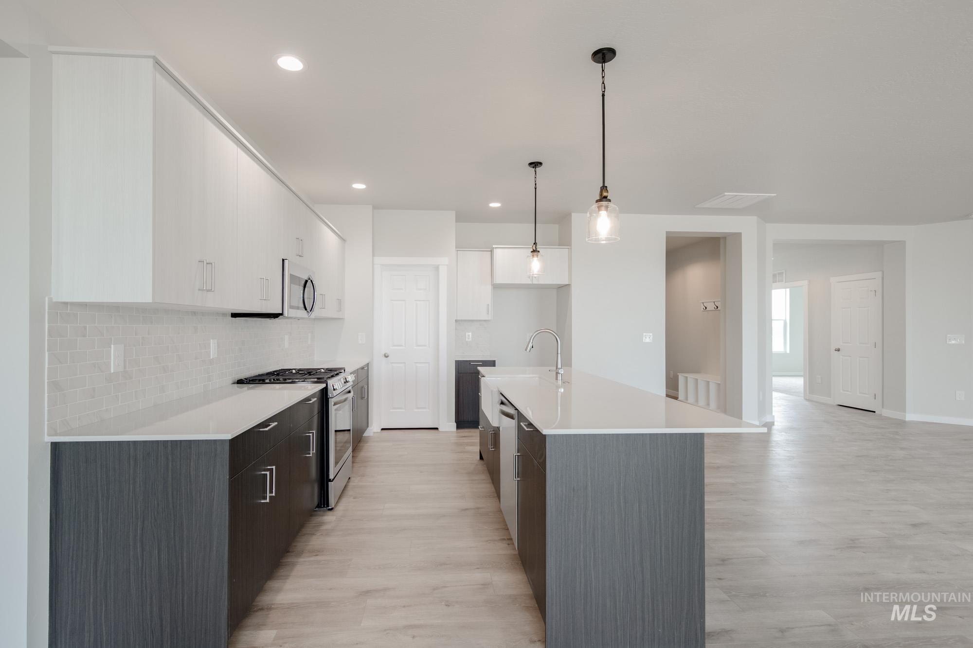 property viewer photo 7