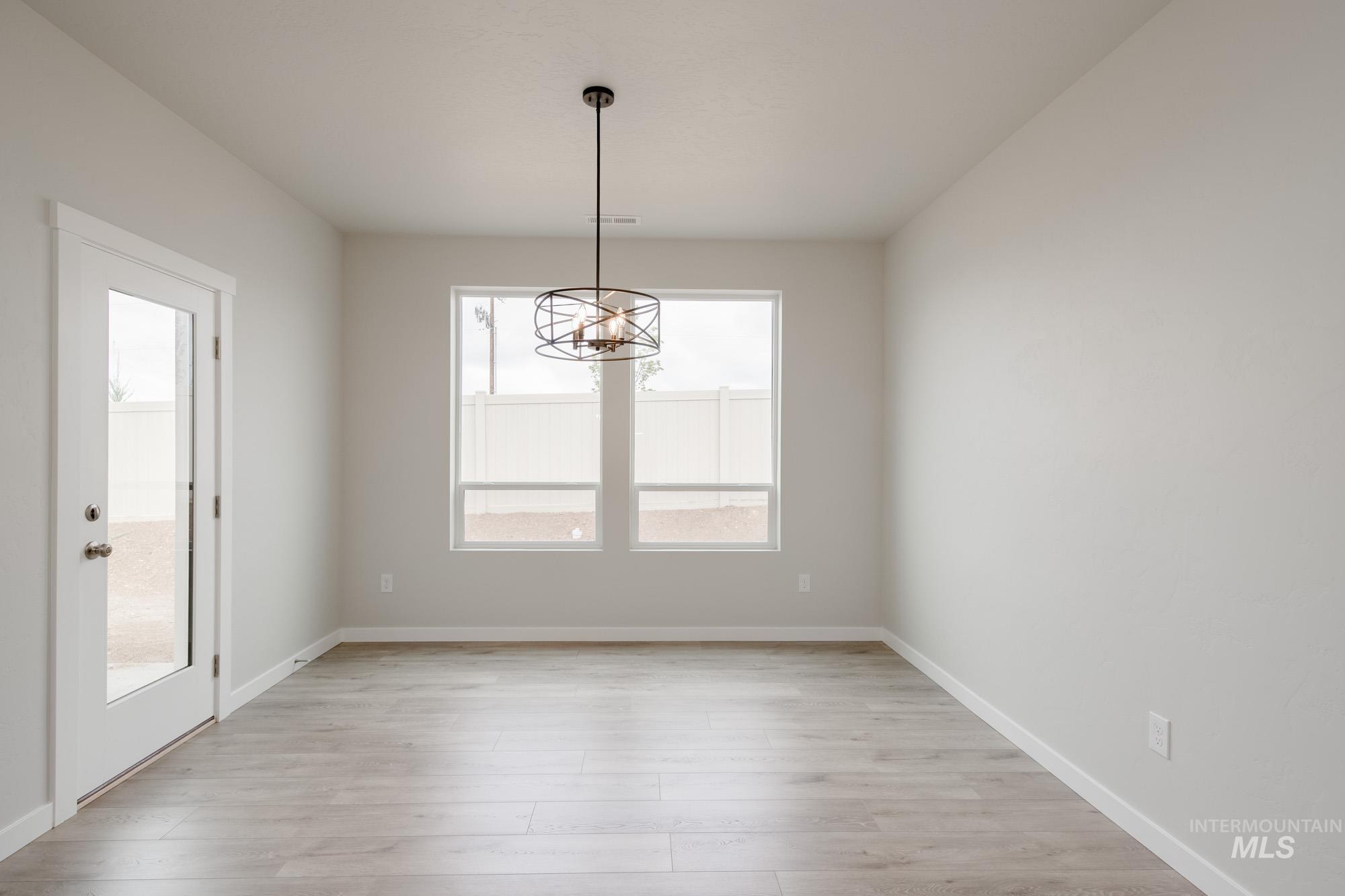 property viewer photo 8