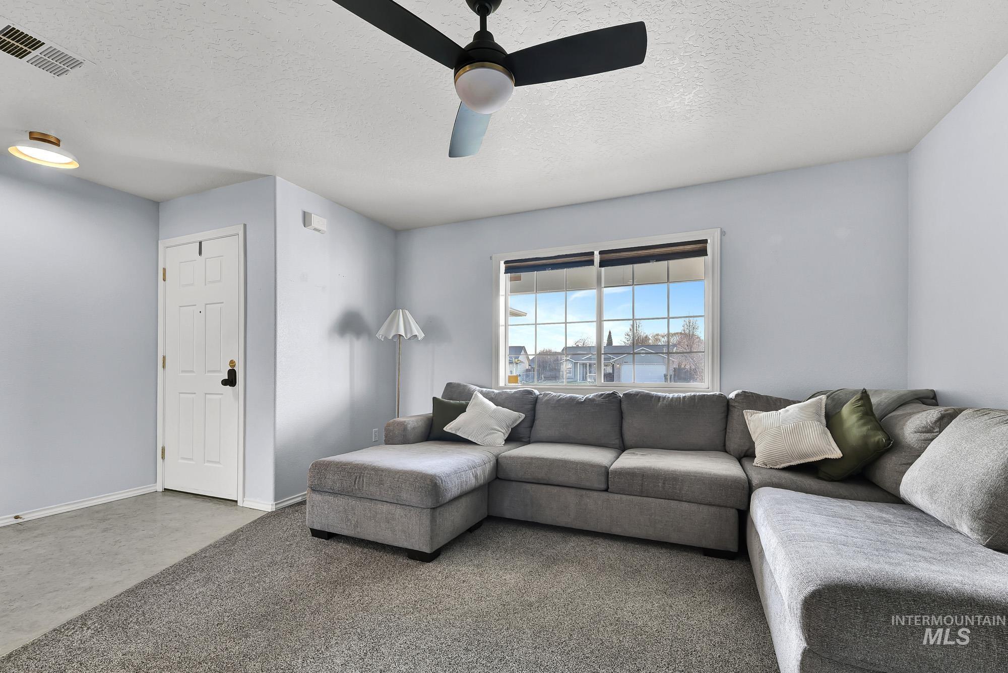 property viewer photo 12