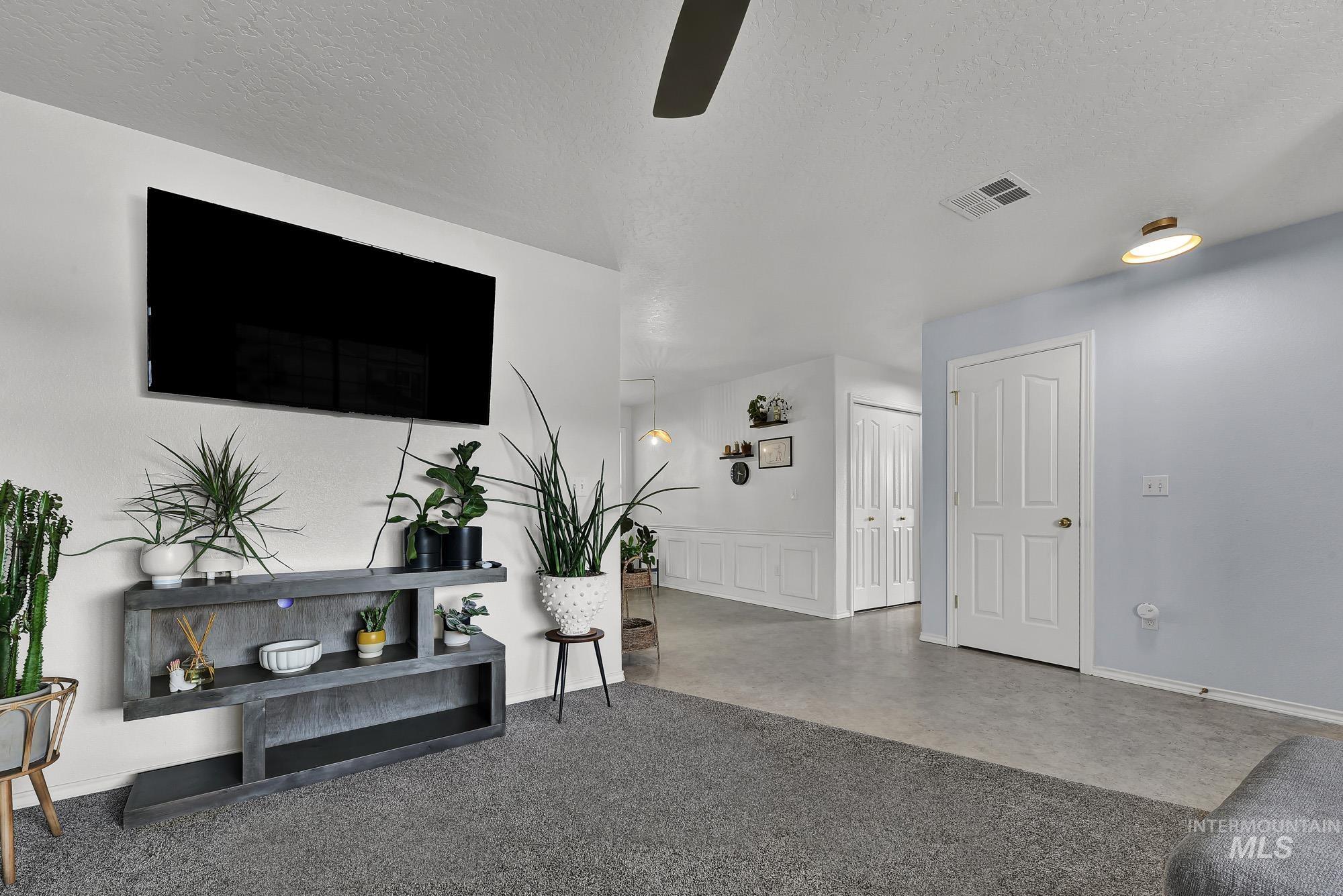 property viewer photo 13
