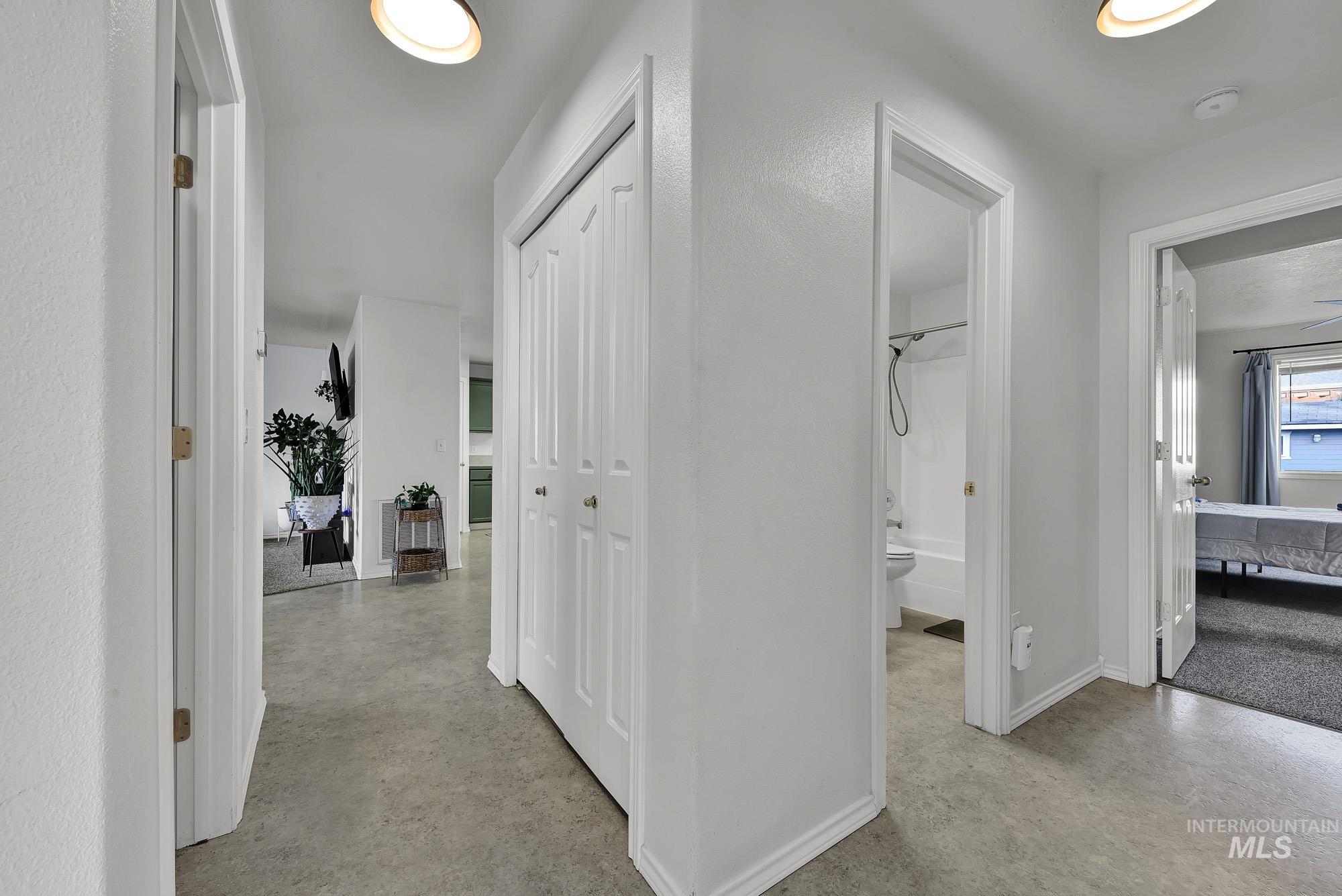 property viewer photo 15