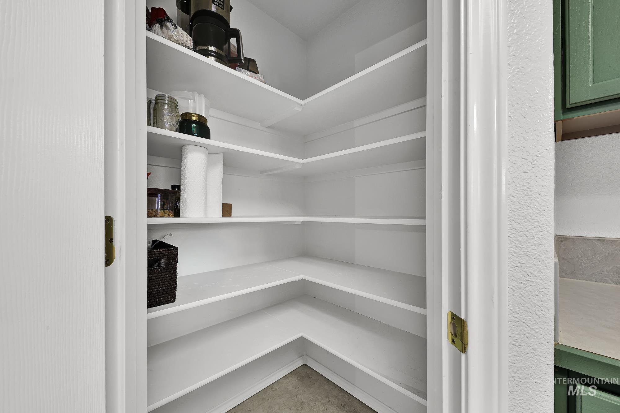 property viewer photo 7