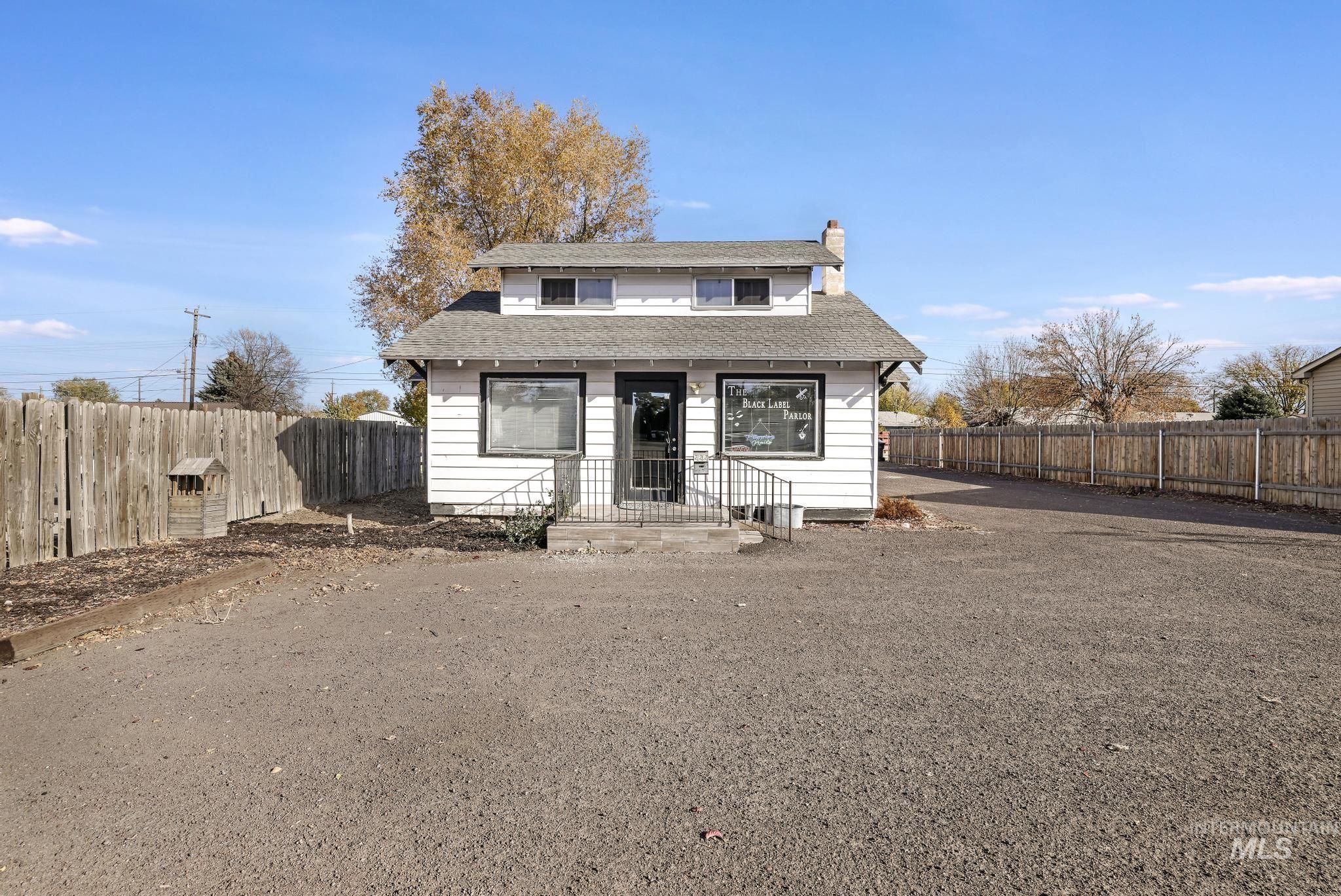 main property photo 20