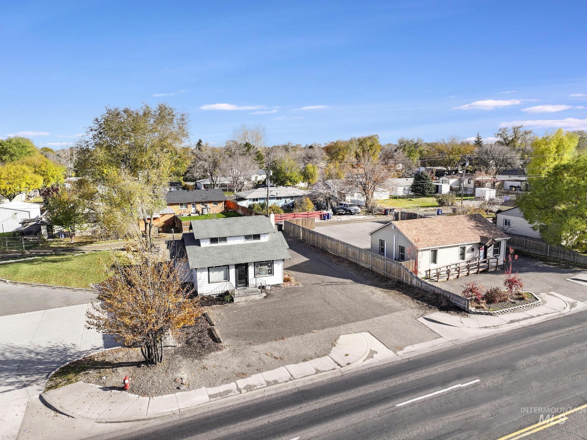 main property photo 27