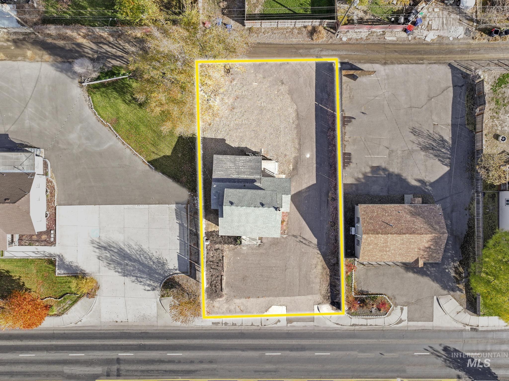 main property photo 29