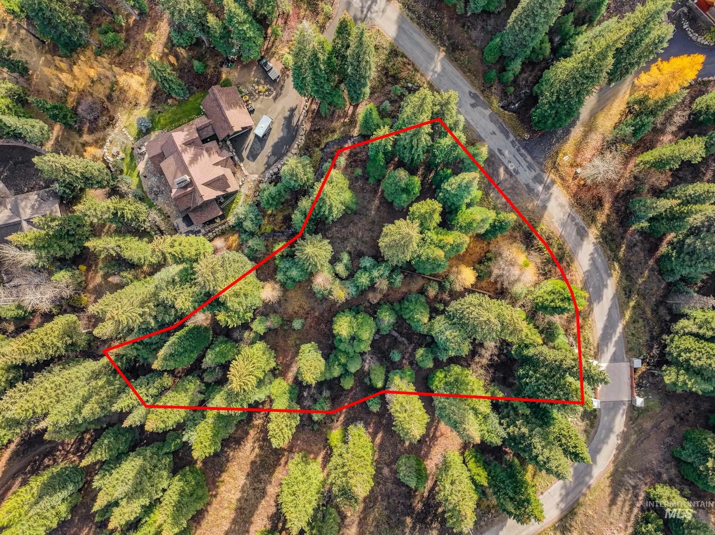 main property photo 16