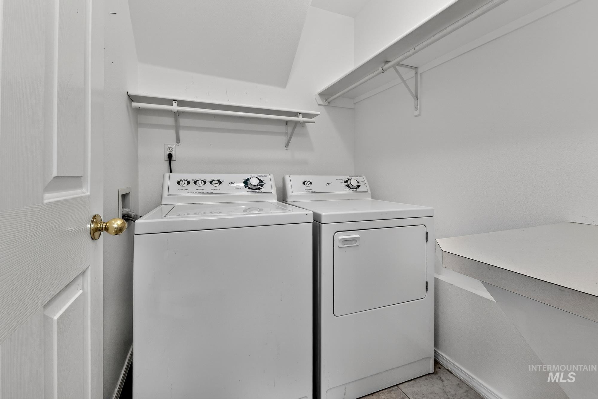 property viewer photo 24