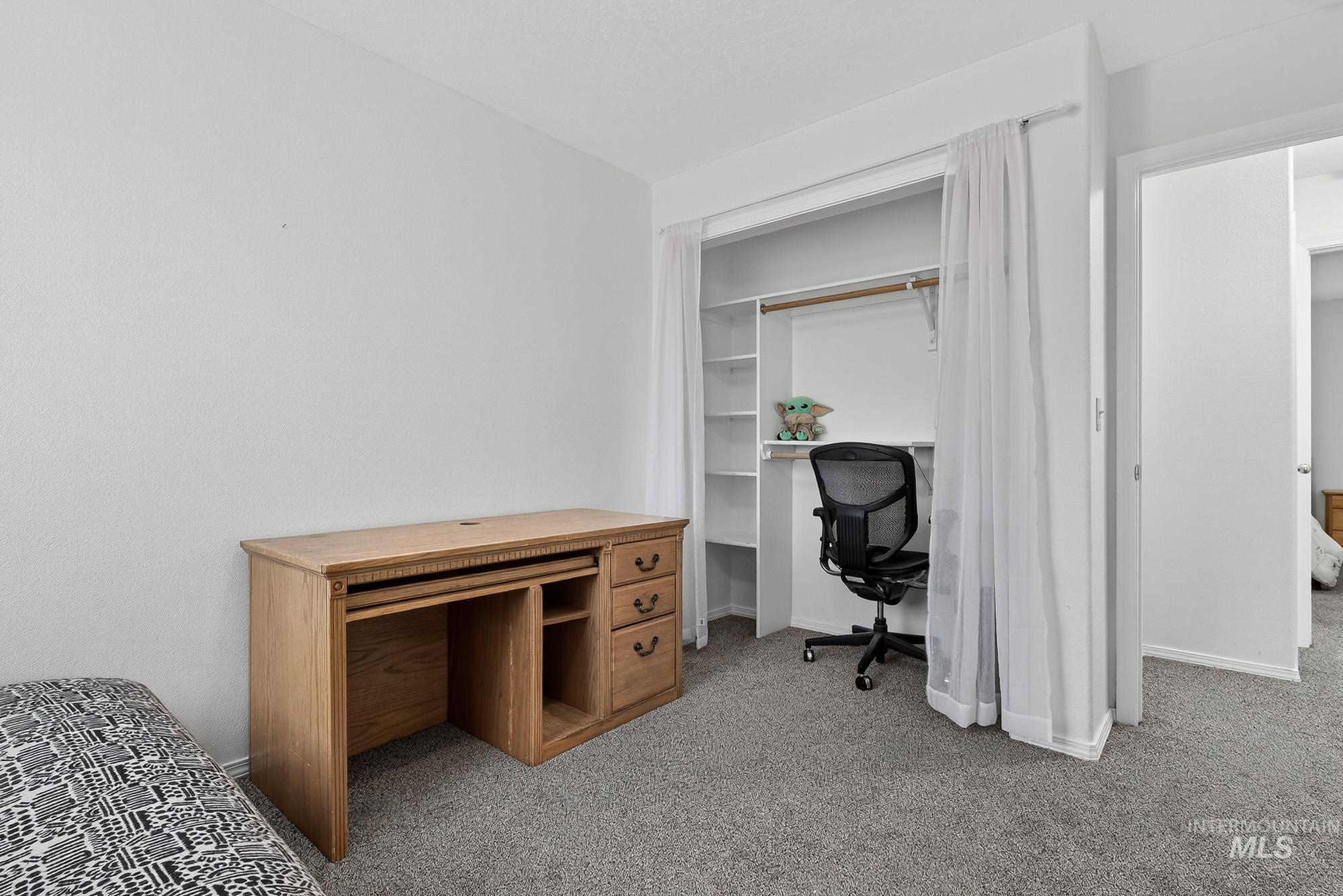 property viewer photo 35