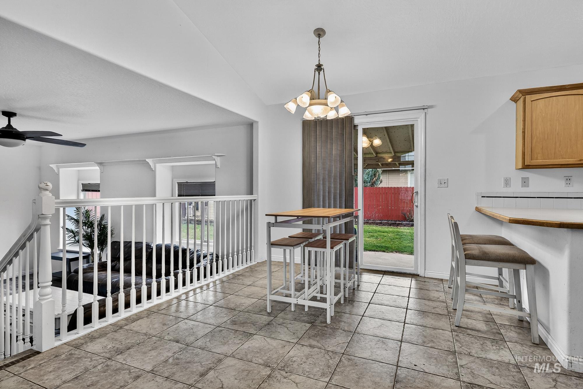 property viewer photo 8