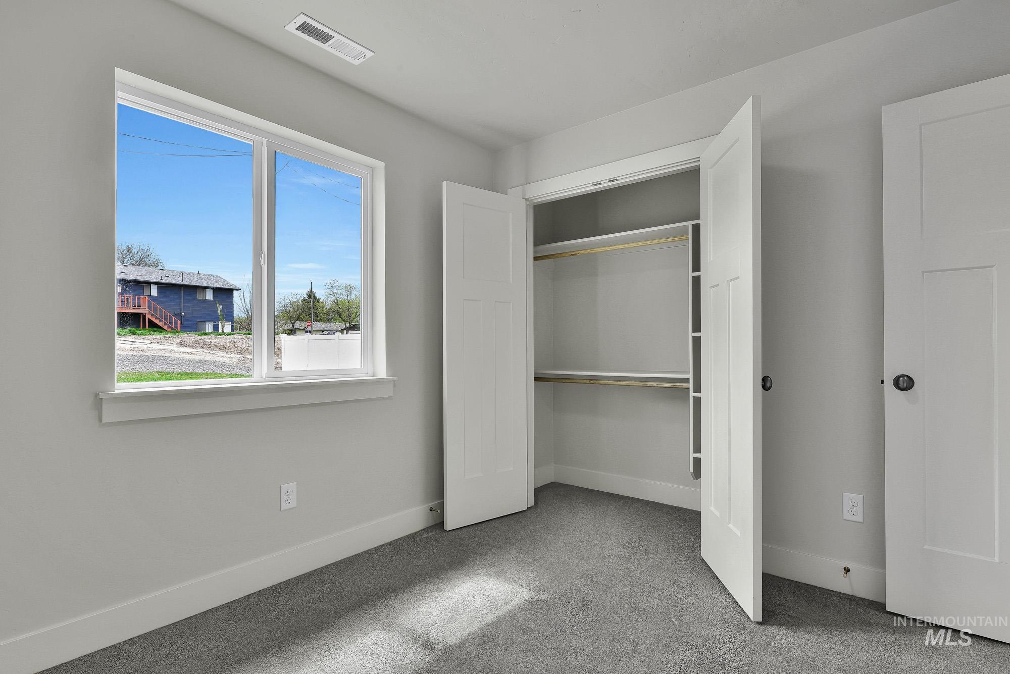 property viewer photo 15