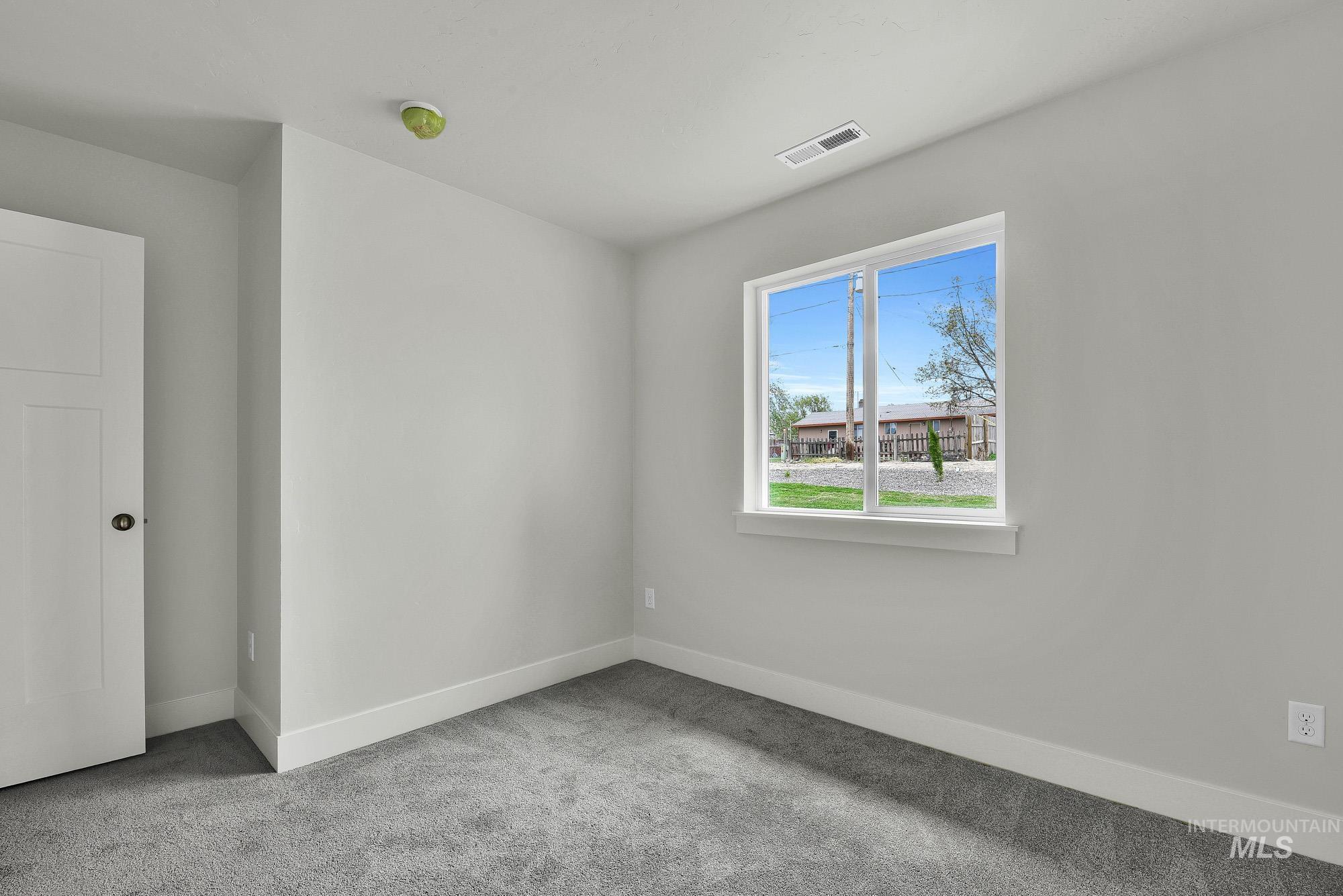 property viewer photo 17