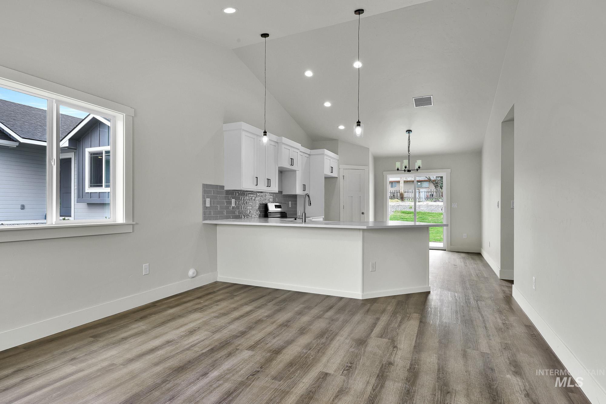 property viewer photo 5