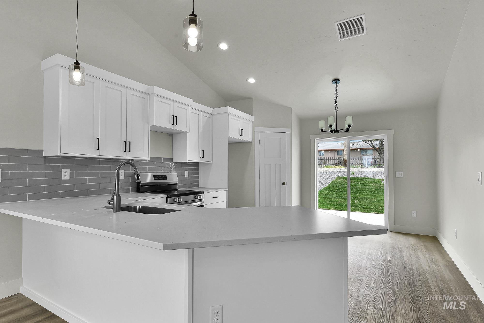 property viewer photo 6
