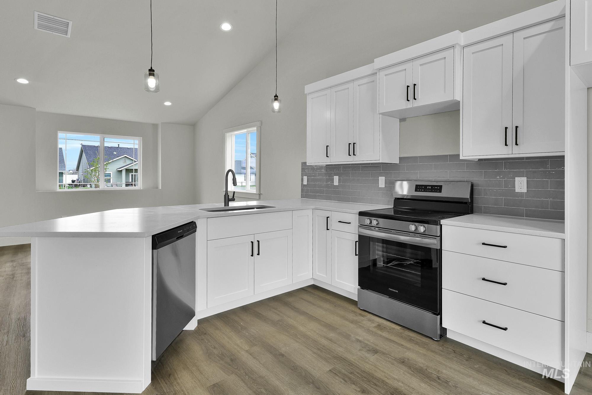 property viewer photo 7