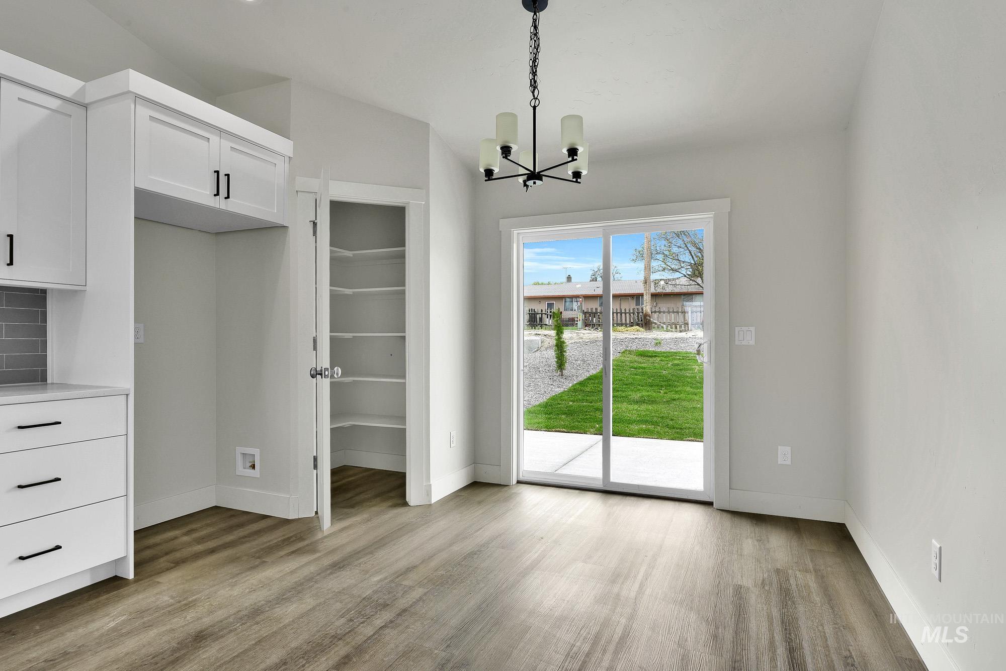 property viewer photo 8