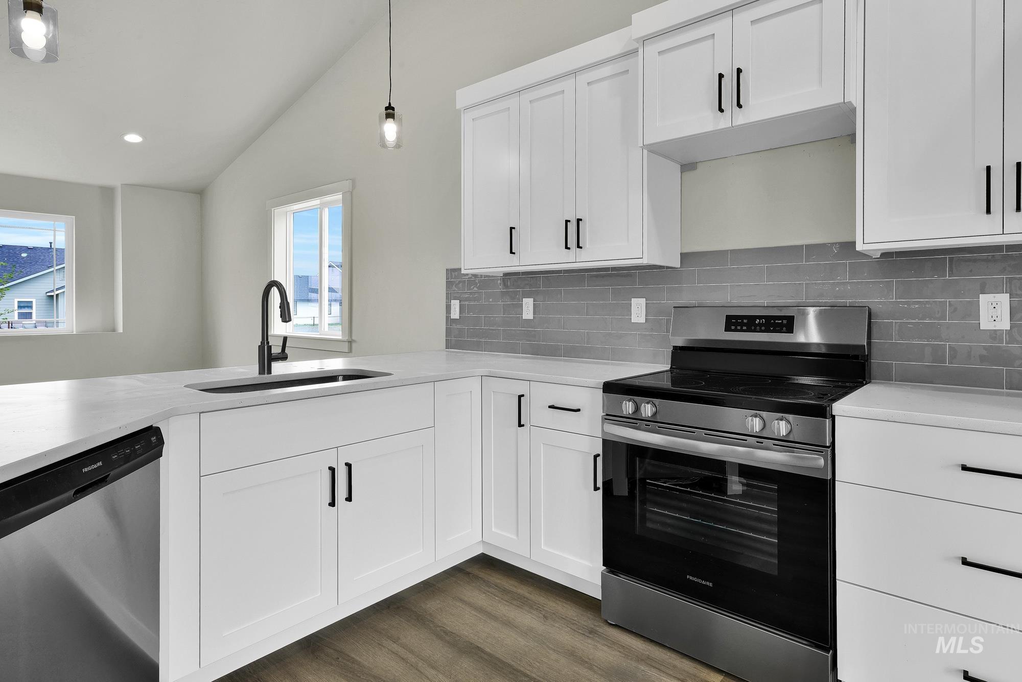 property viewer photo 9