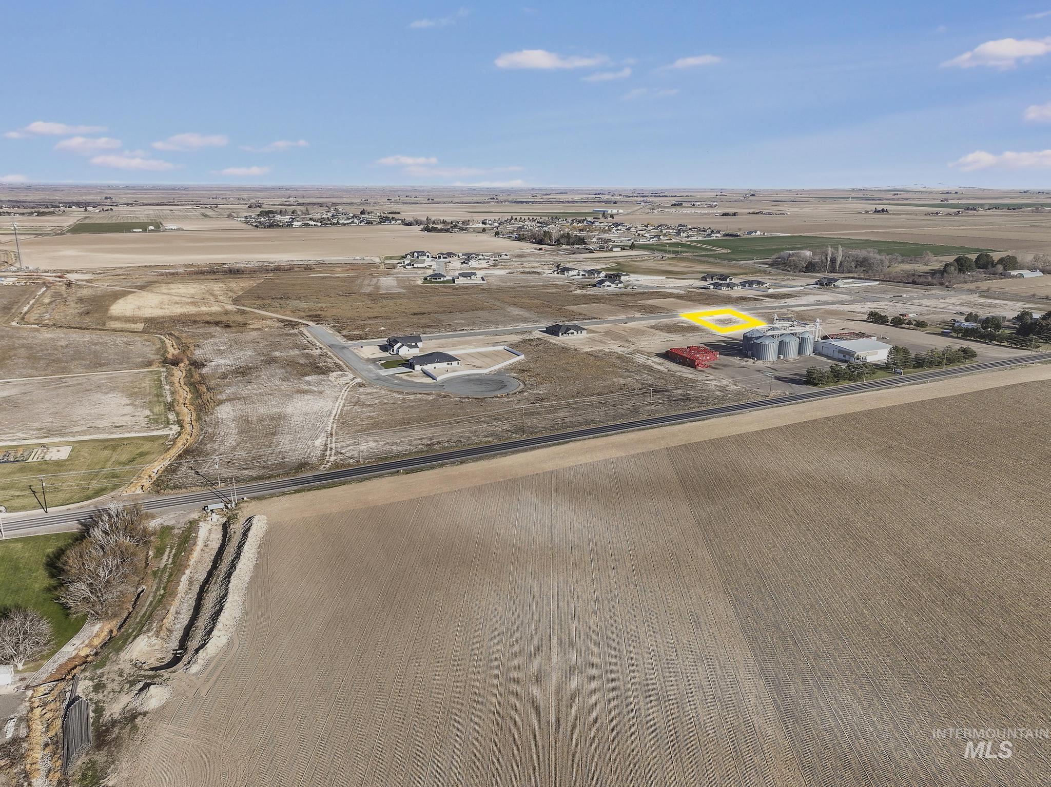 main property photo 17