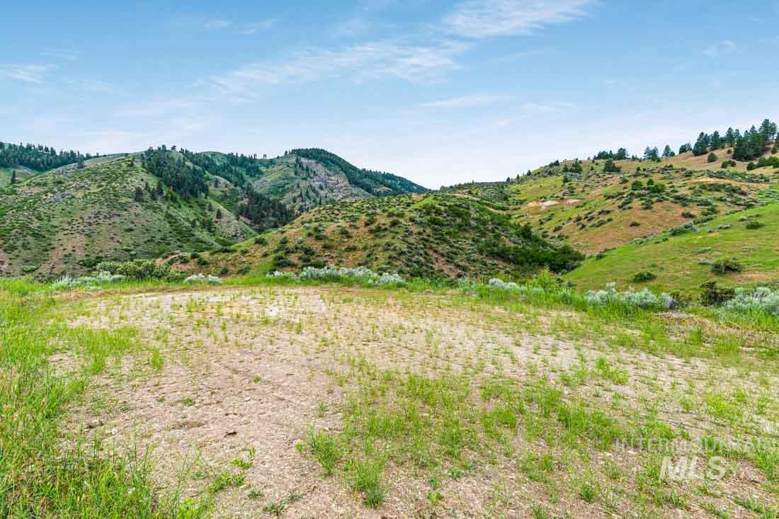 main property photo 8