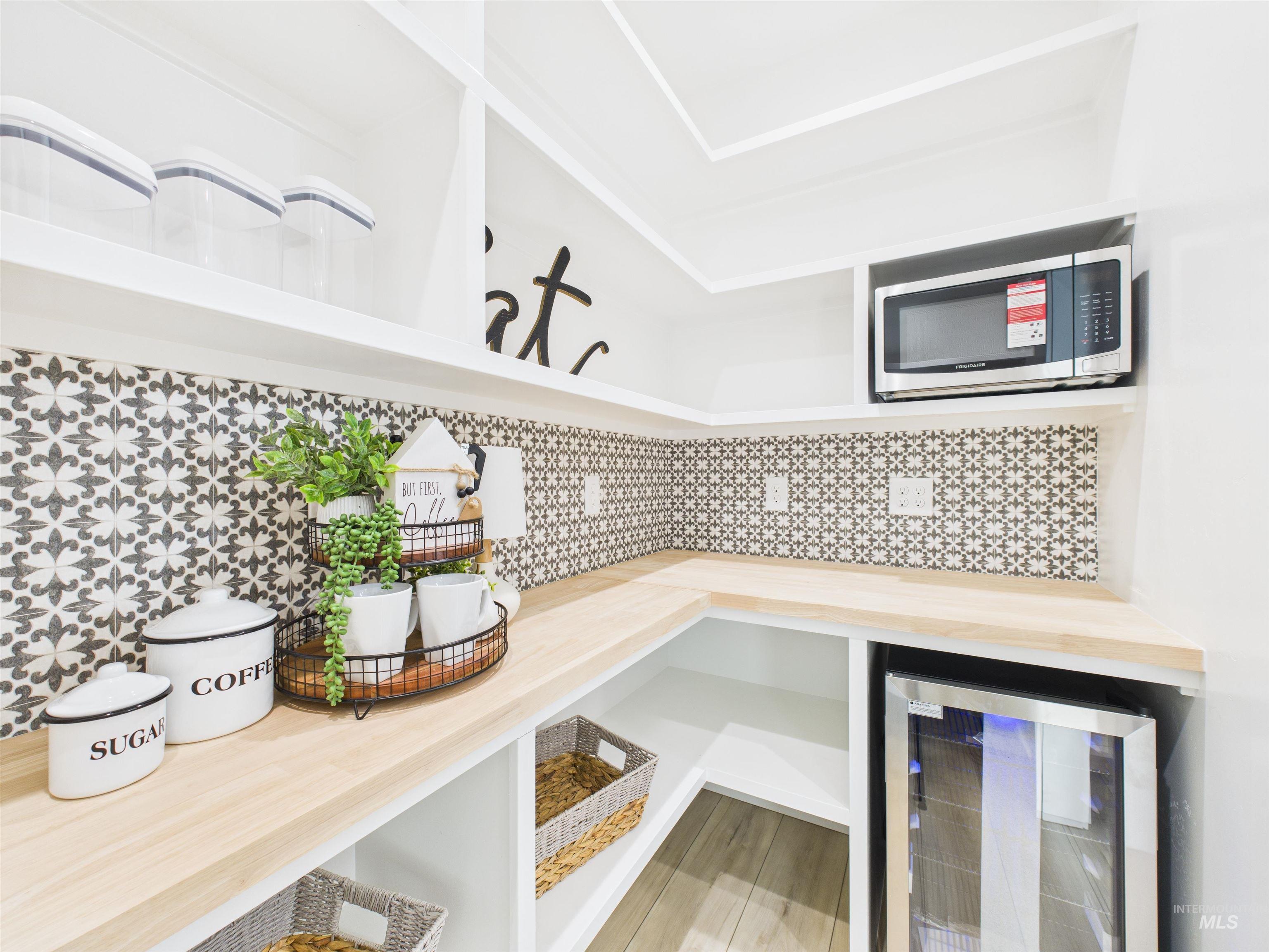 property viewer photo 11