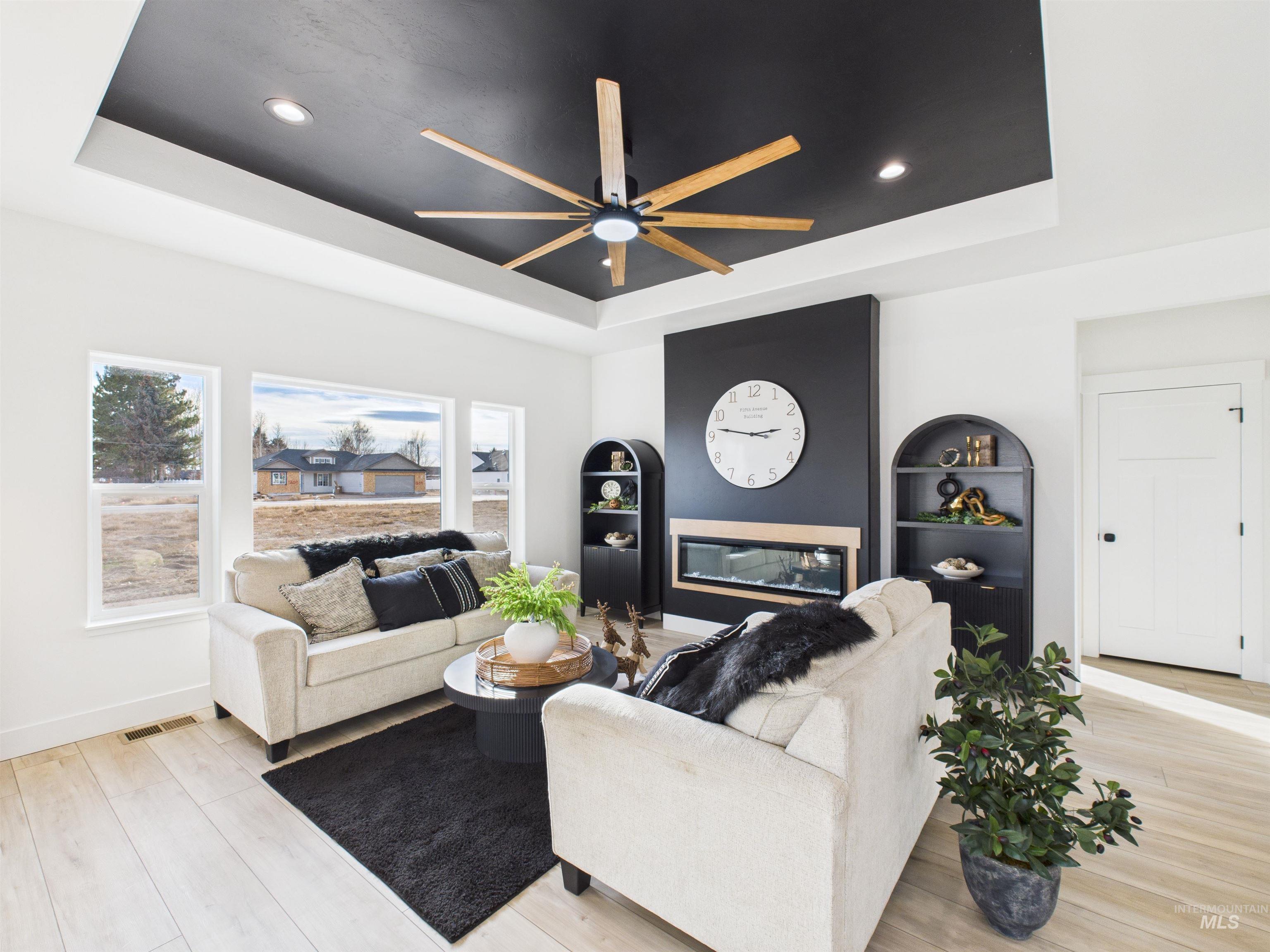 property viewer photo 14