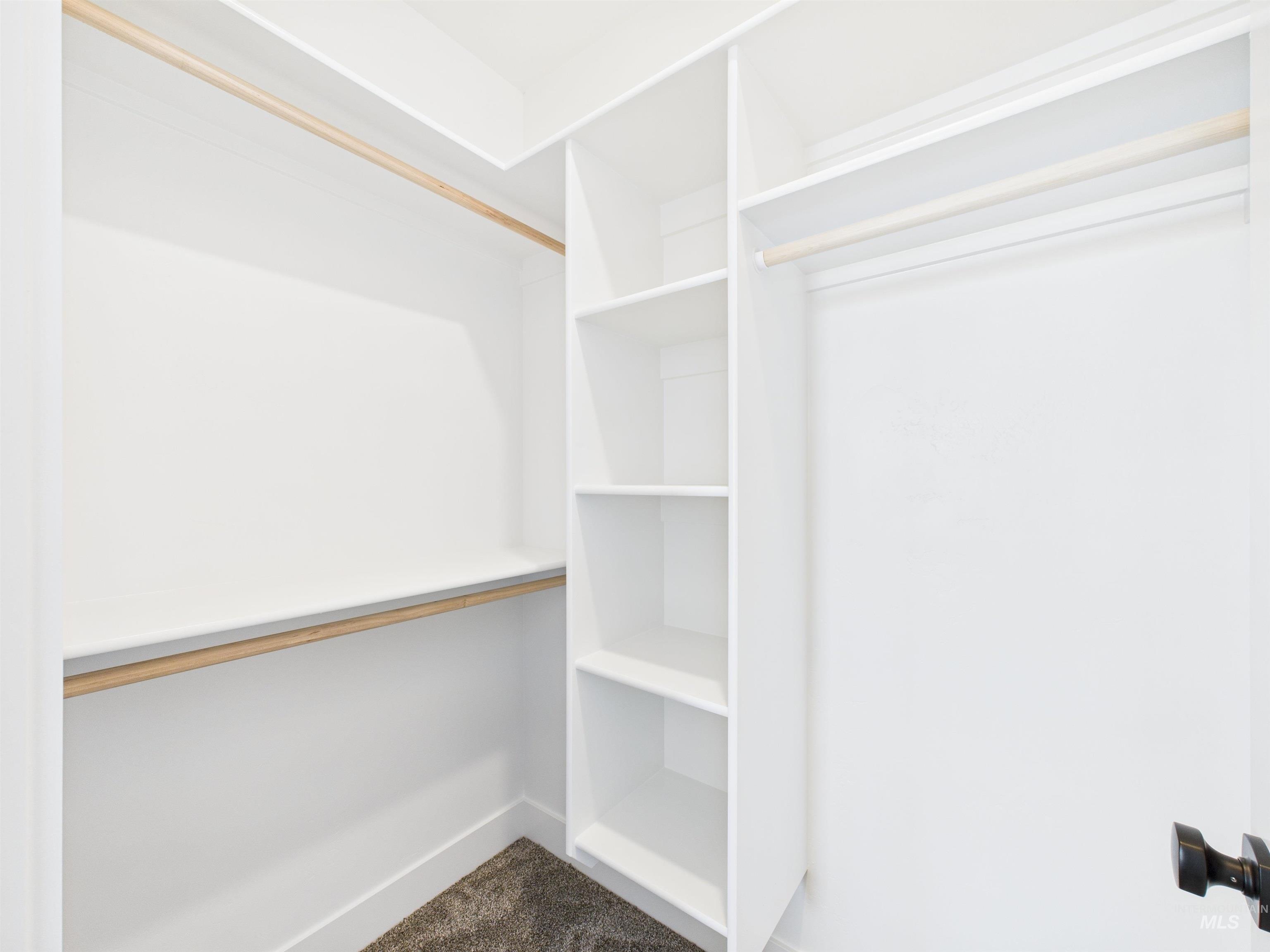 property viewer photo 25
