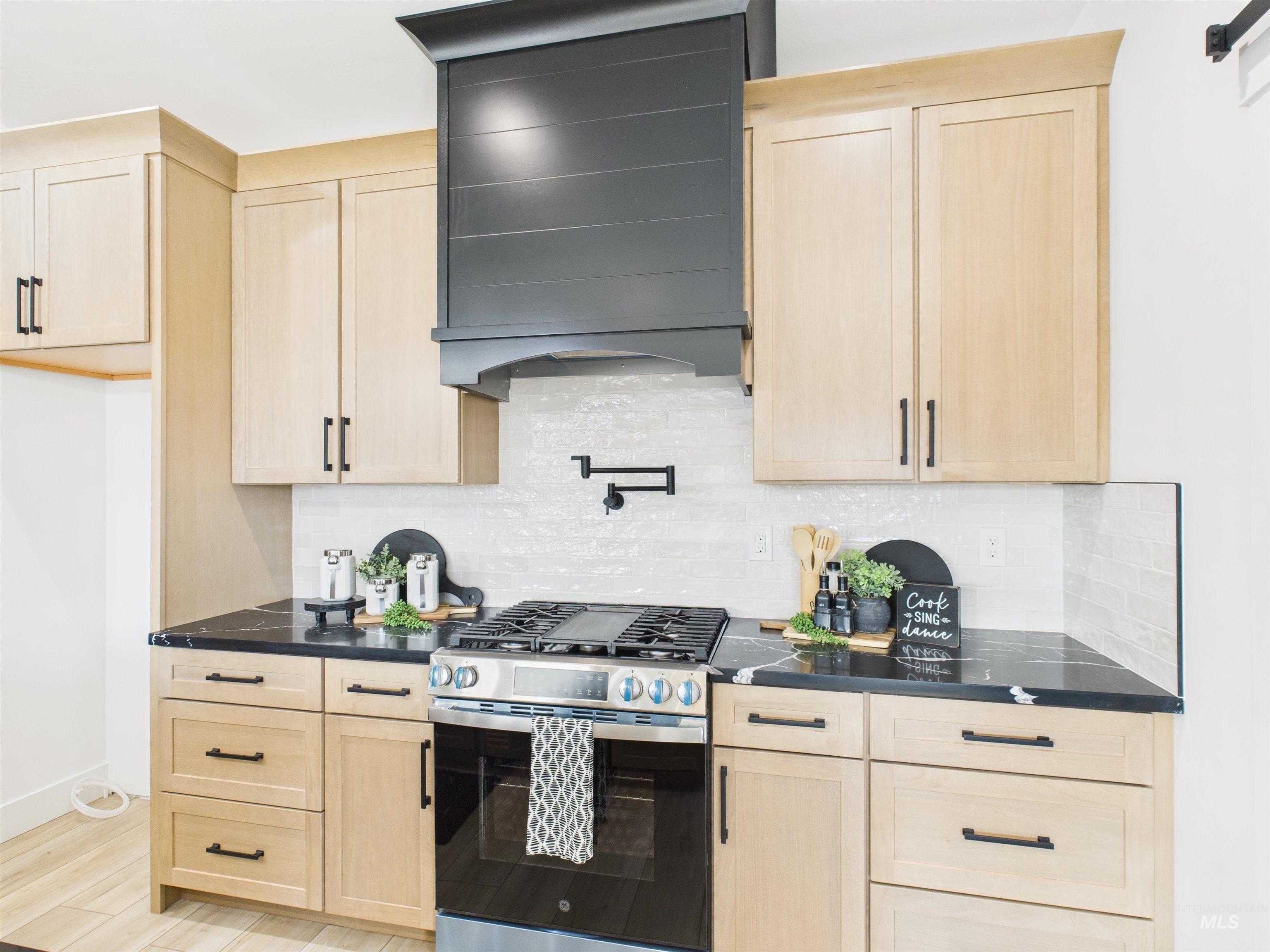 property viewer photo 7