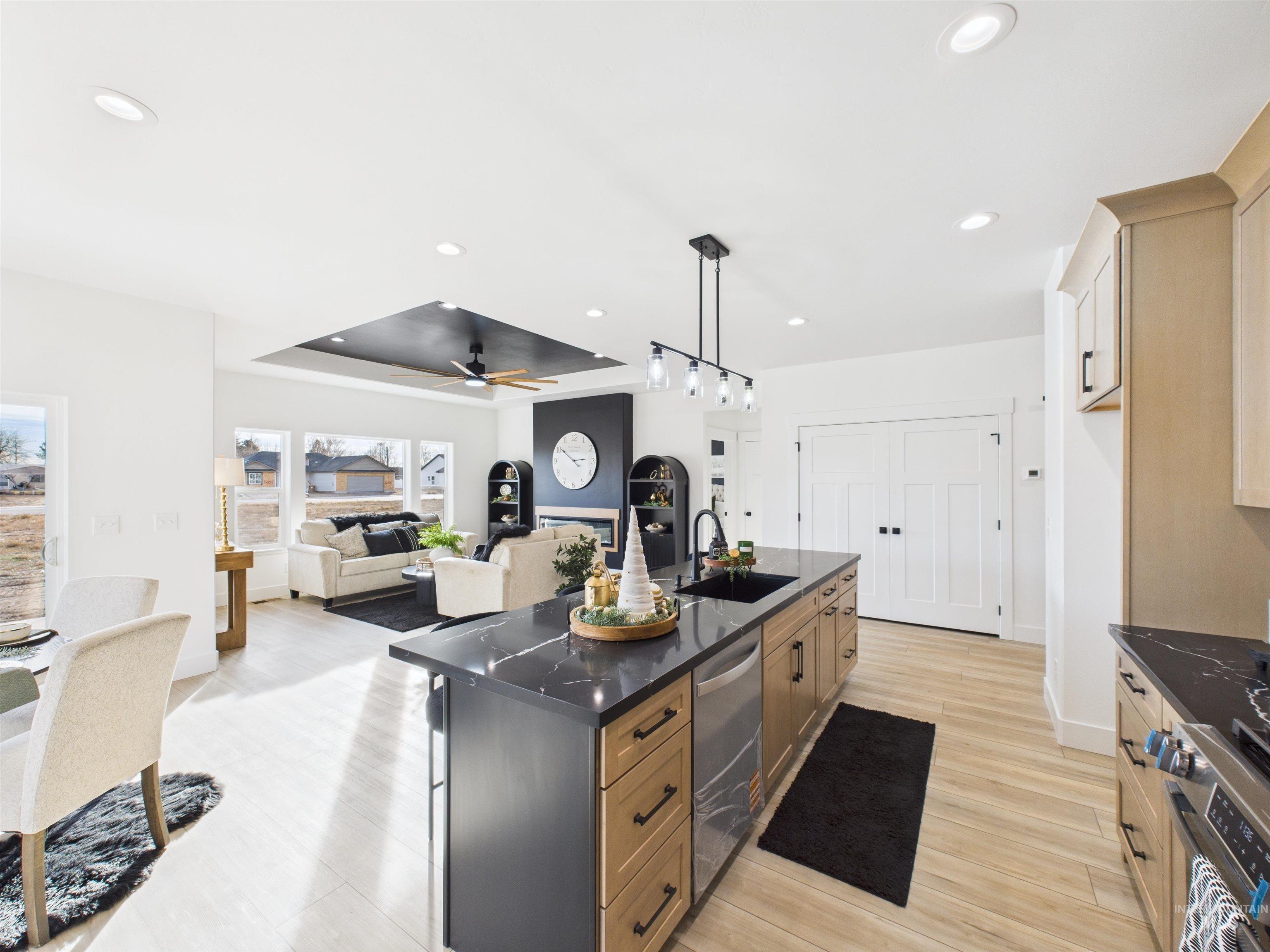 property viewer photo 8