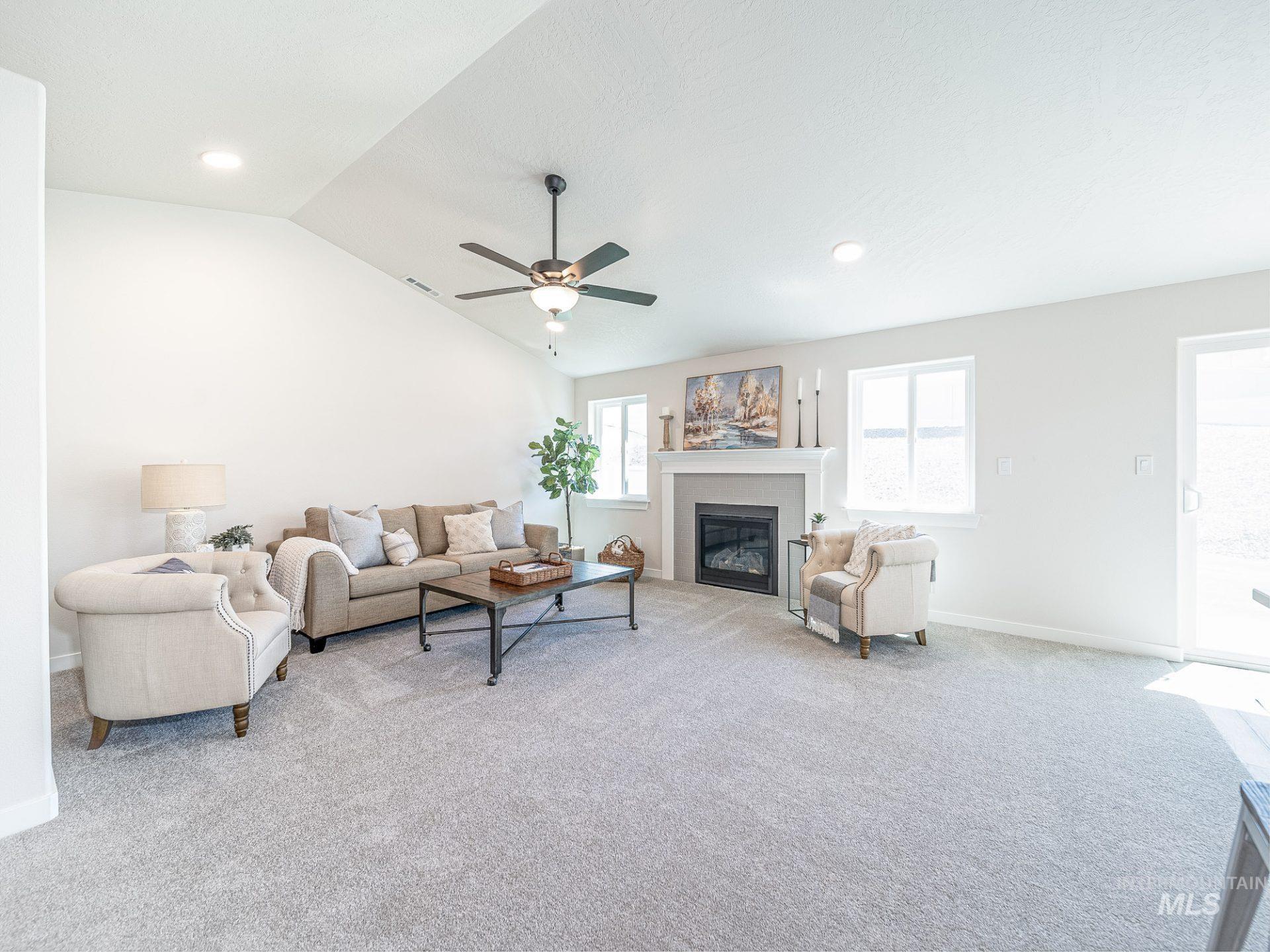 property viewer photo 4