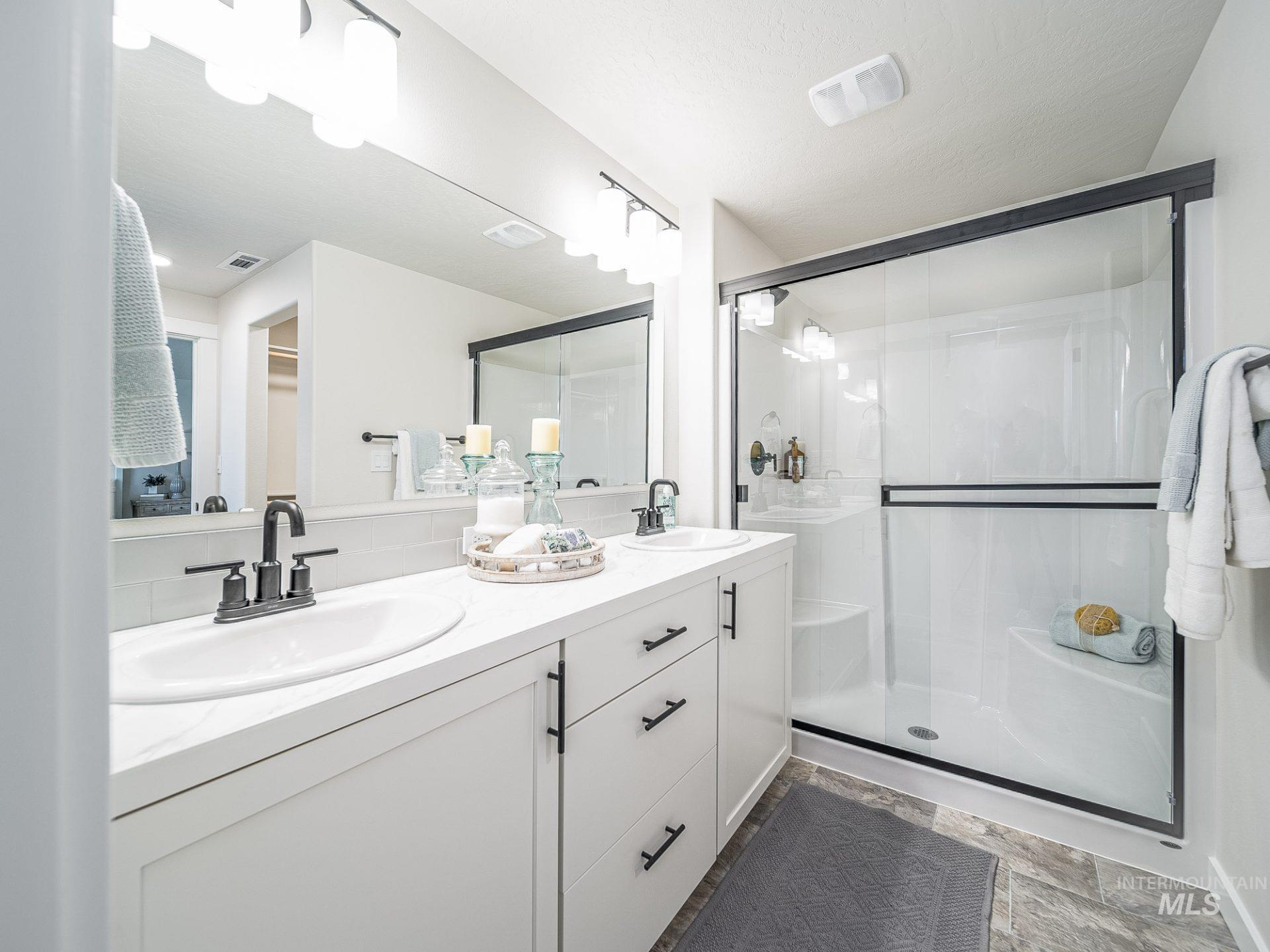 property viewer photo 7