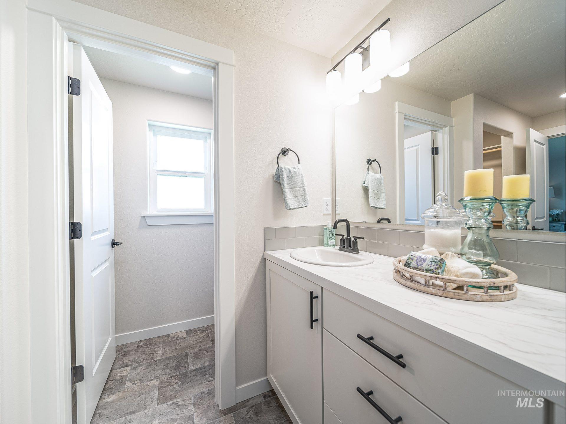 property viewer photo 8