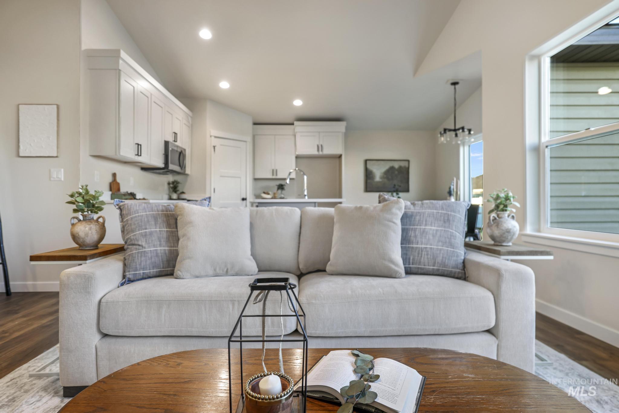 property viewer photo 10