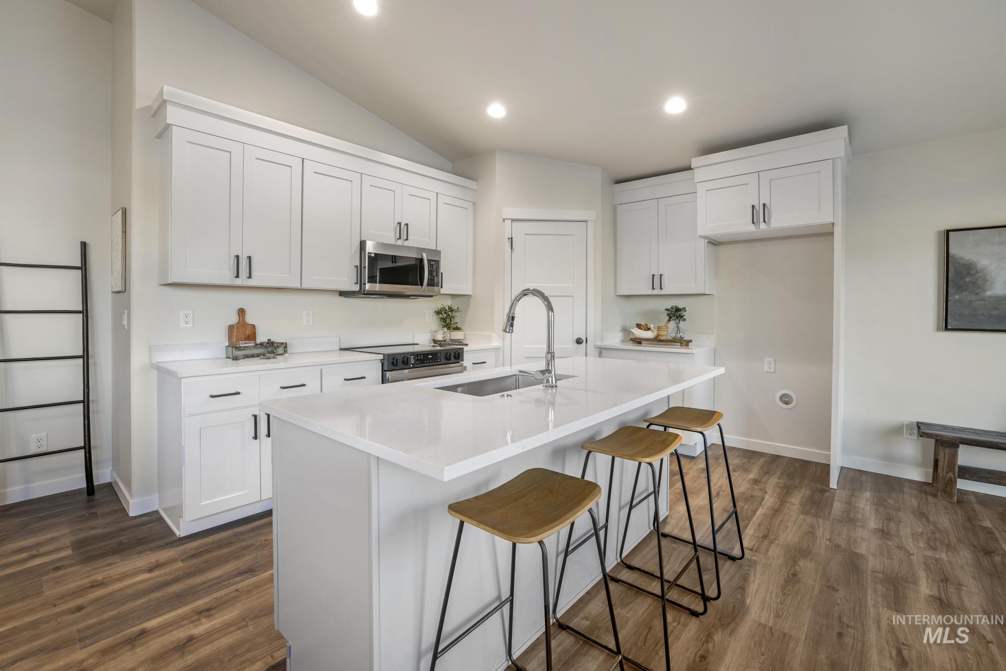 property viewer photo 11
