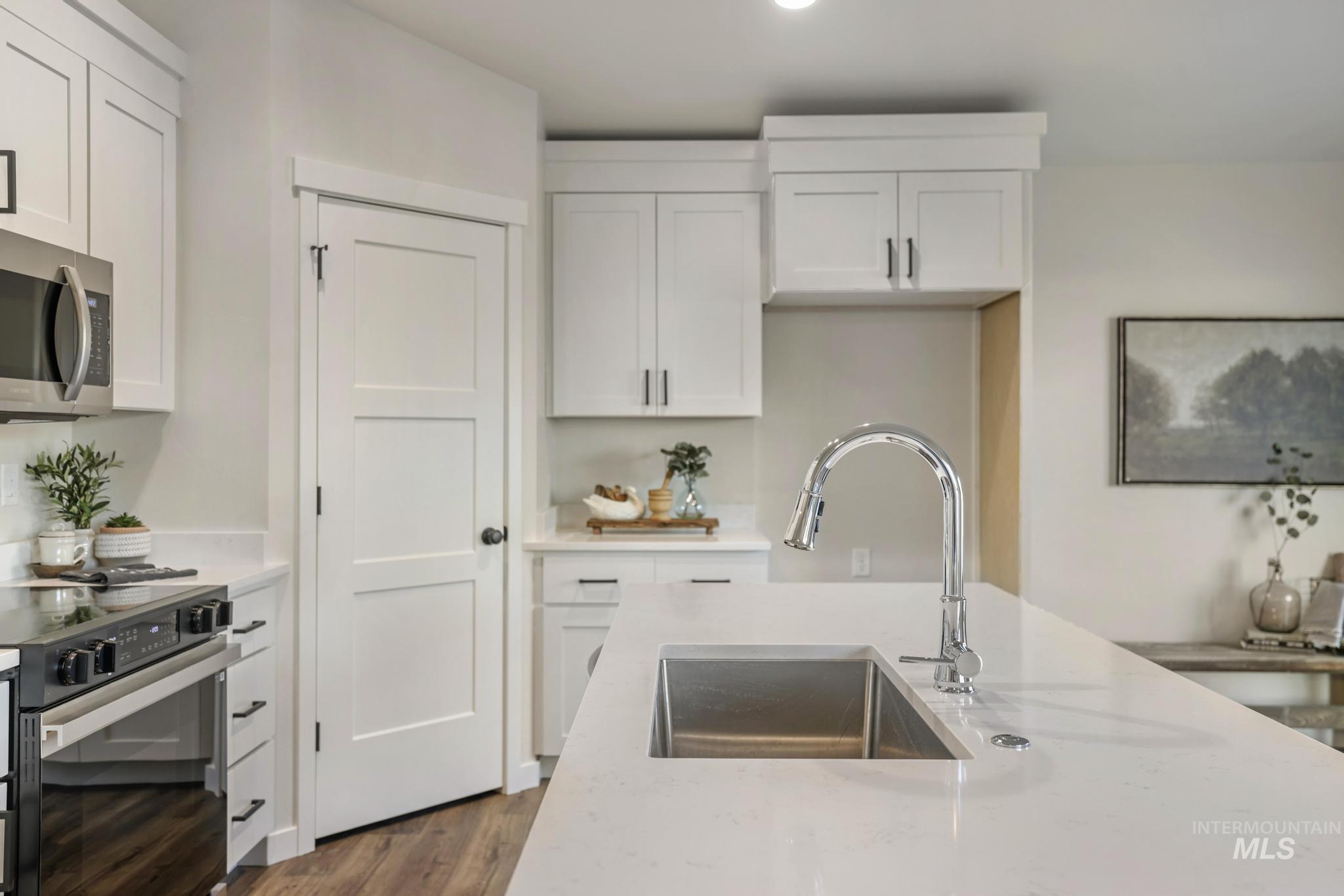 property viewer photo 14