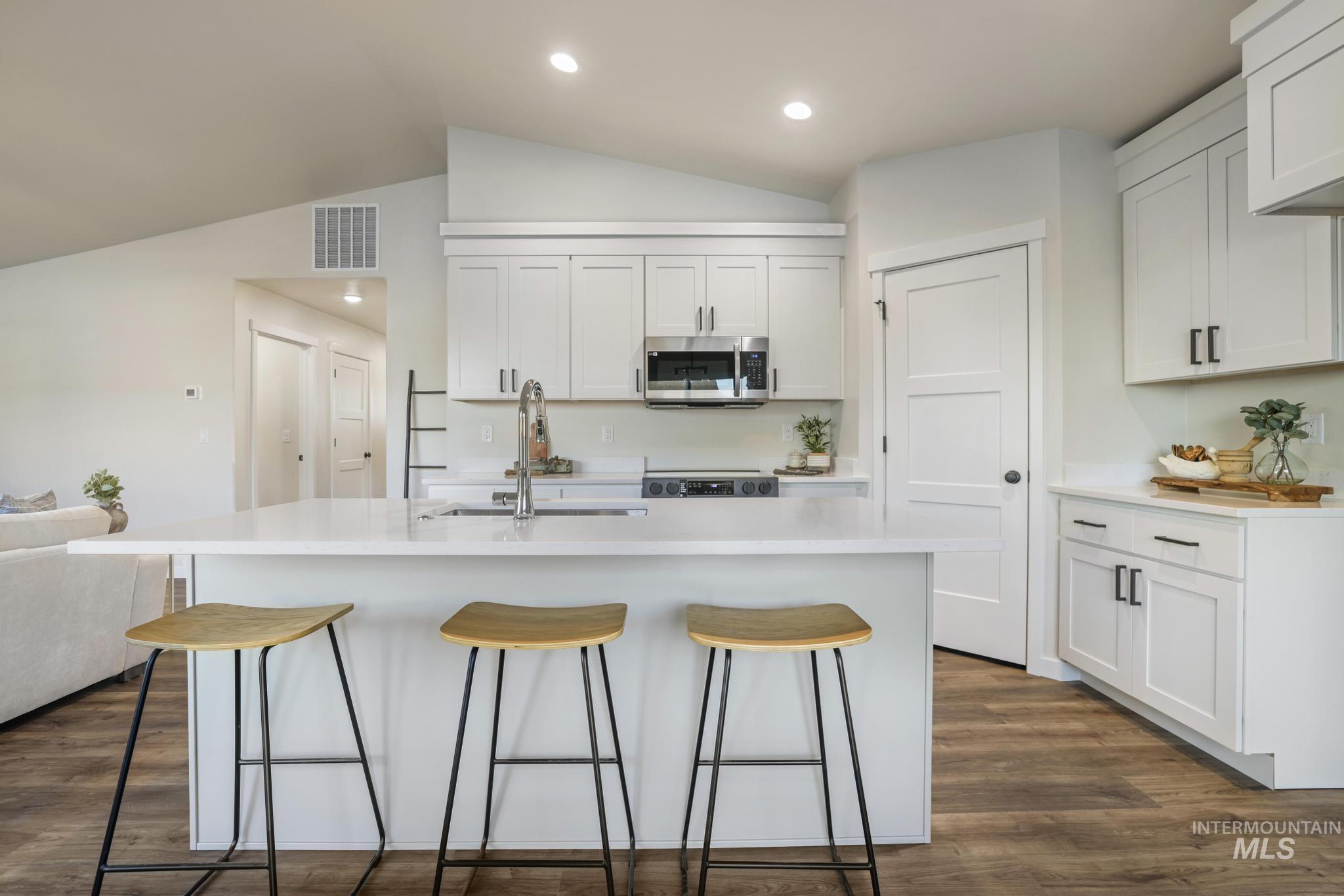 property viewer photo 17