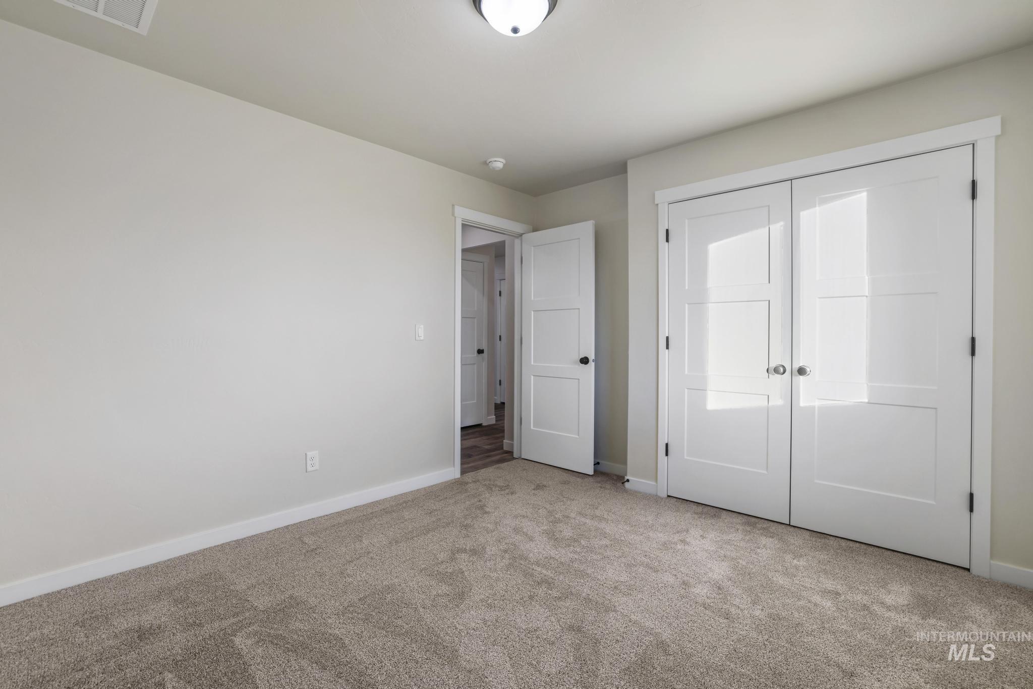 property viewer photo 26