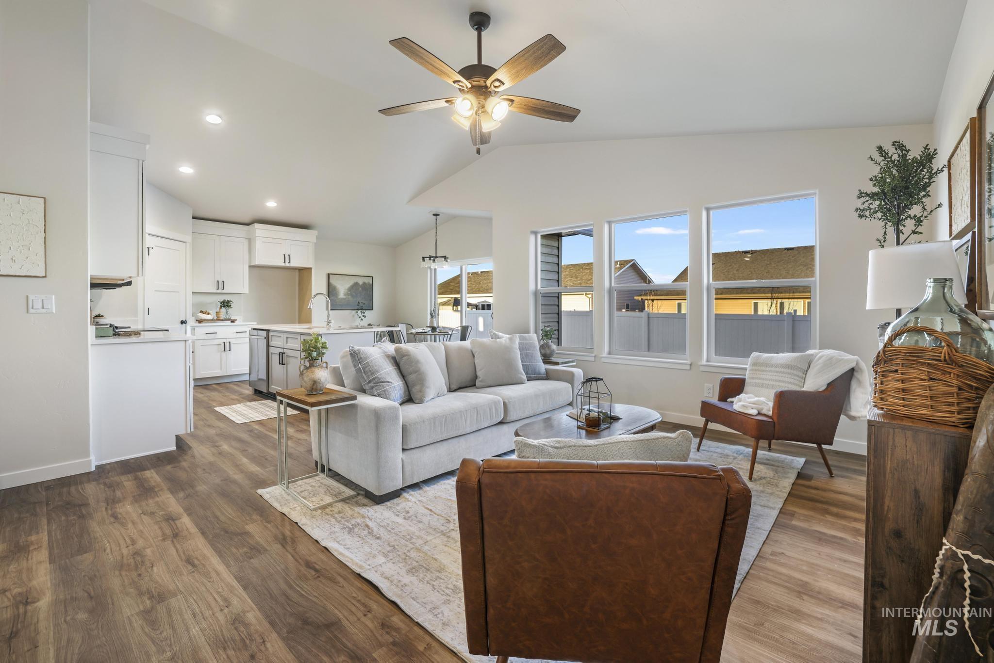 property viewer photo 9