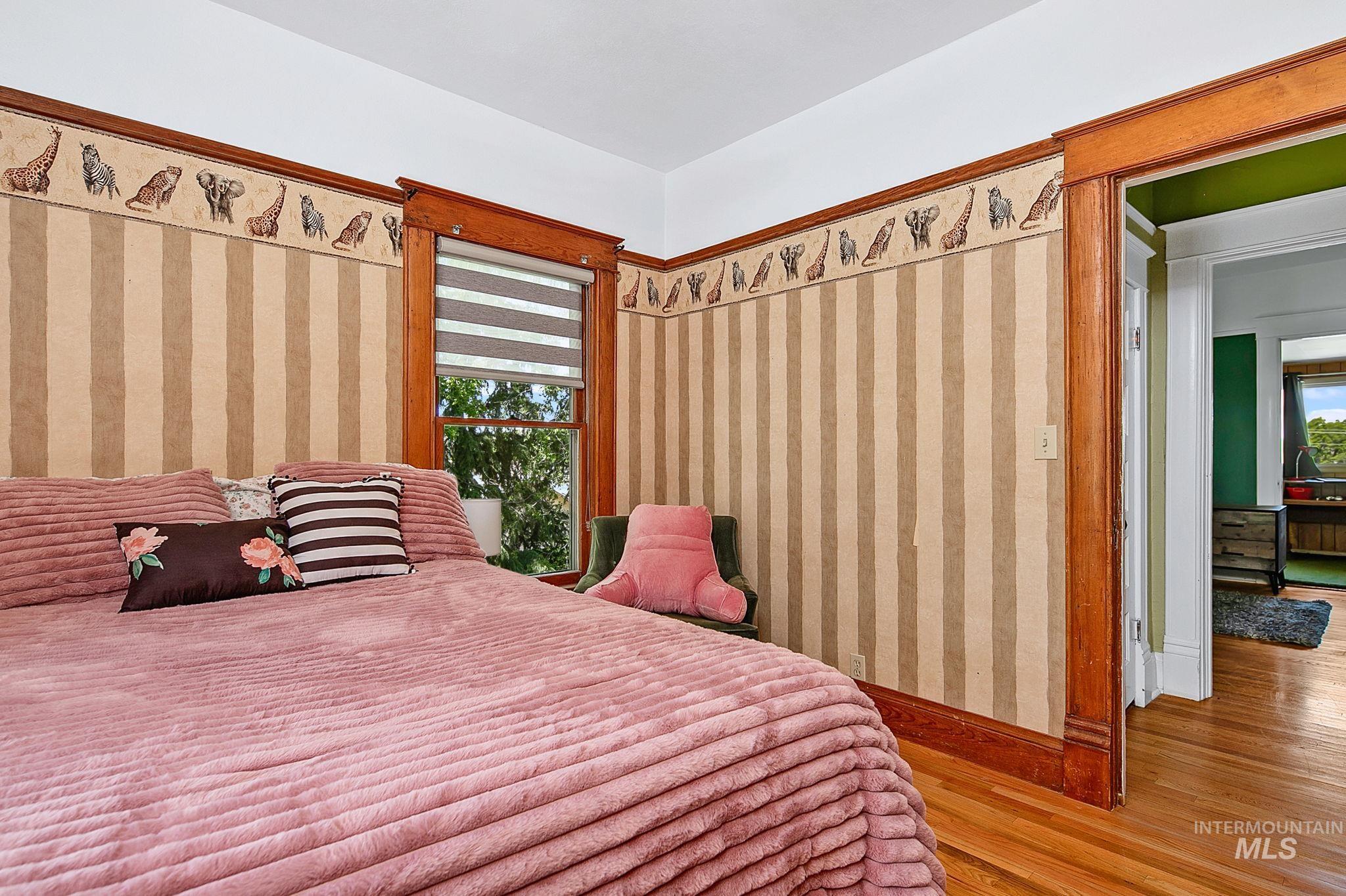 main property photo 37