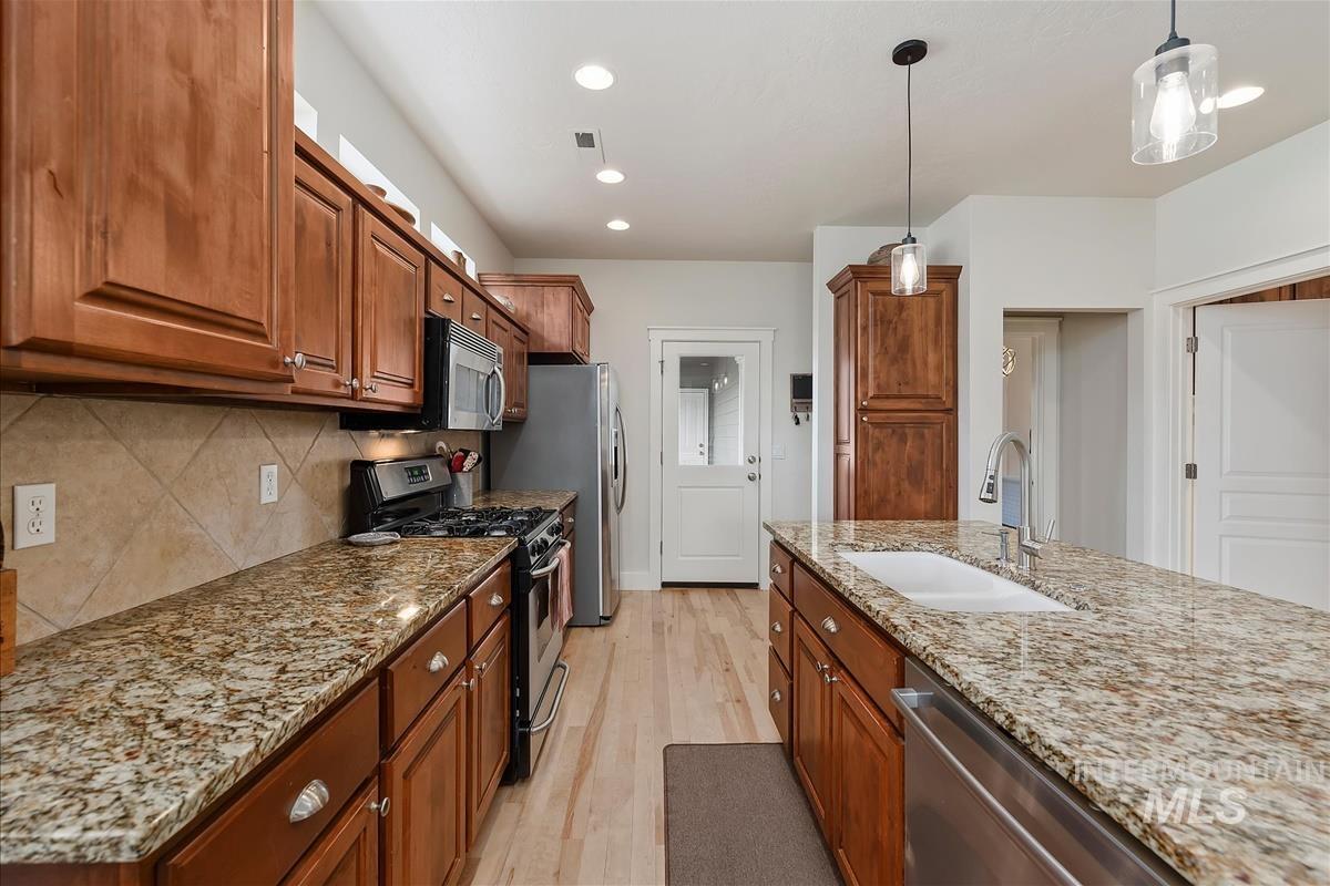 property viewer photo 11