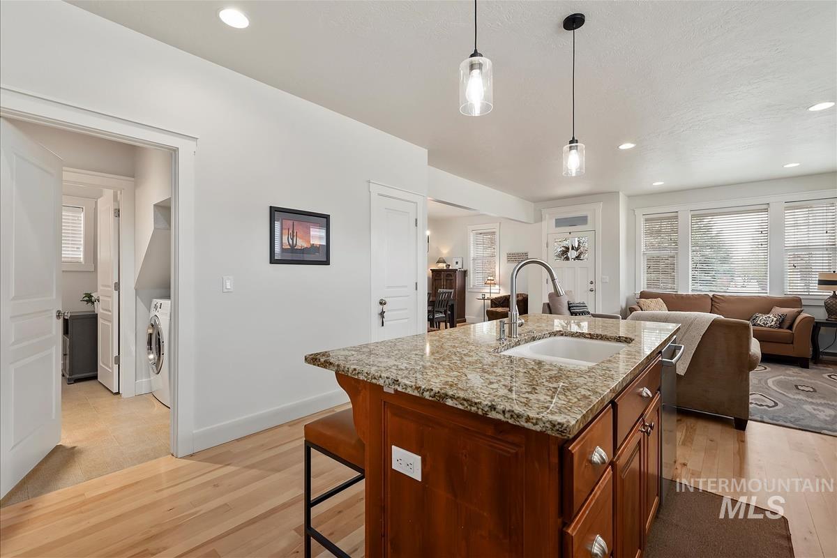 property viewer photo 12
