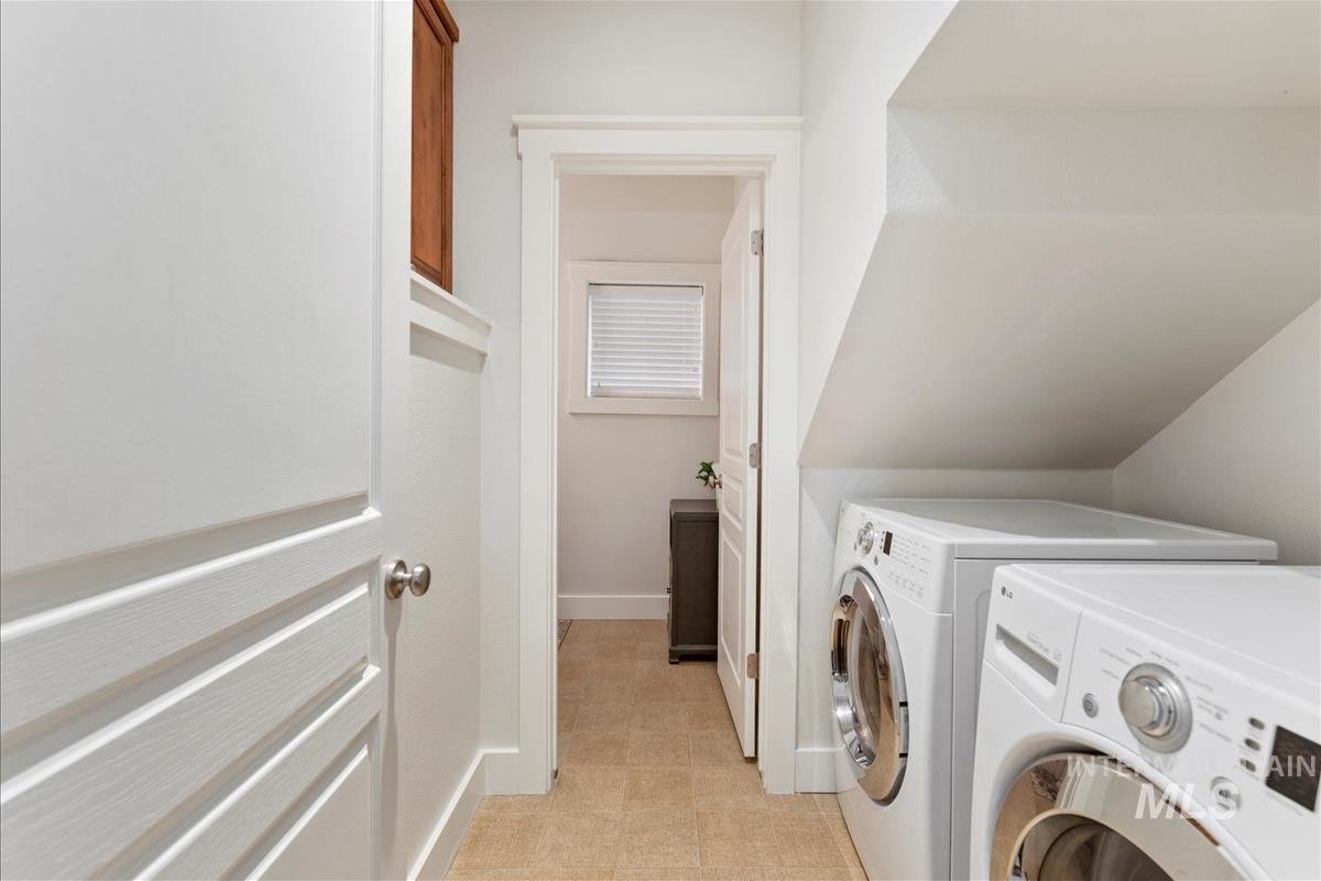 property viewer photo 20