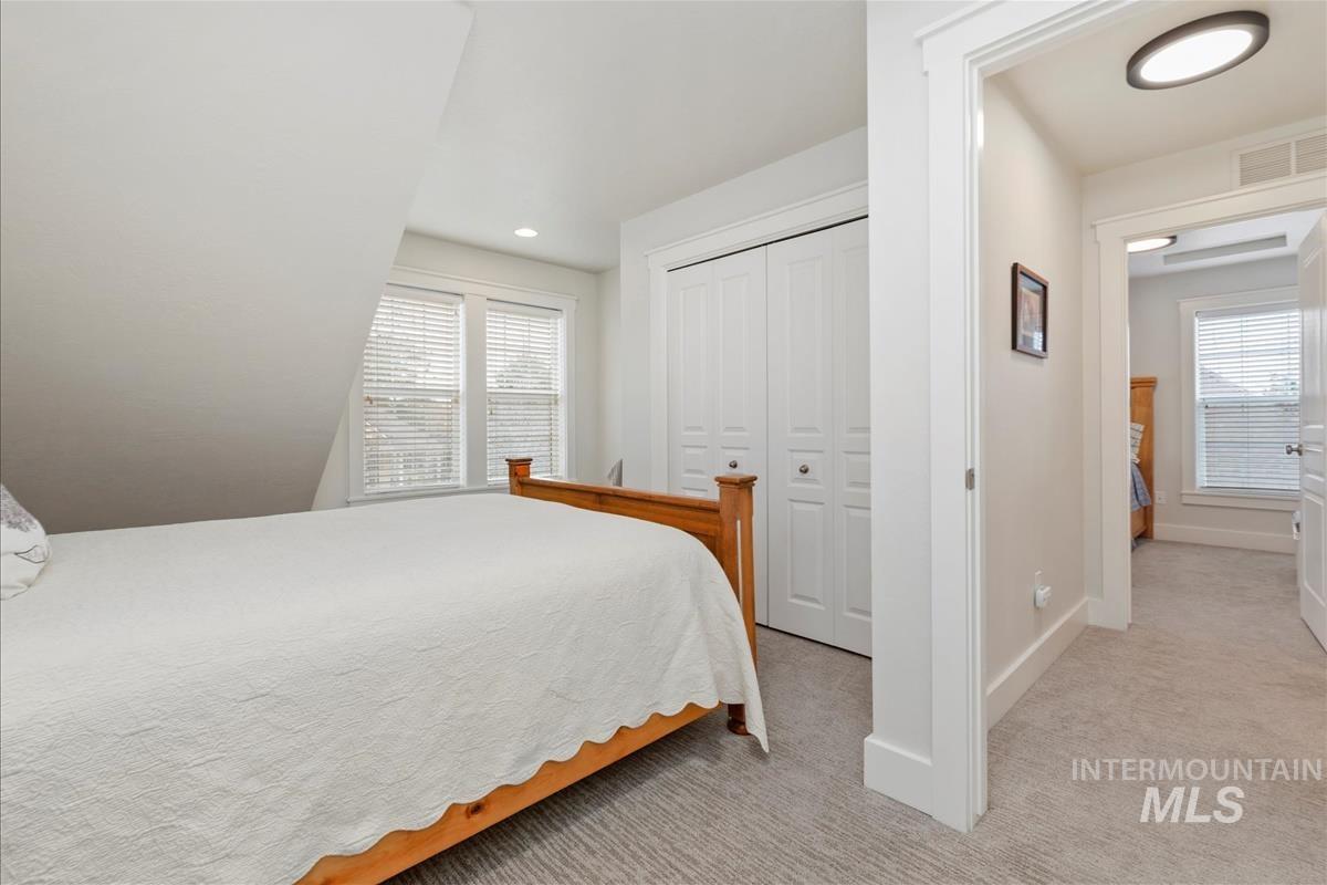 property viewer photo 22
