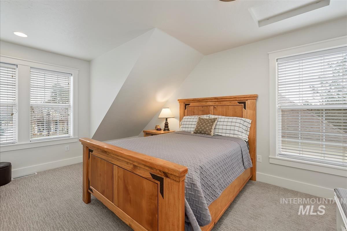 property viewer photo 24