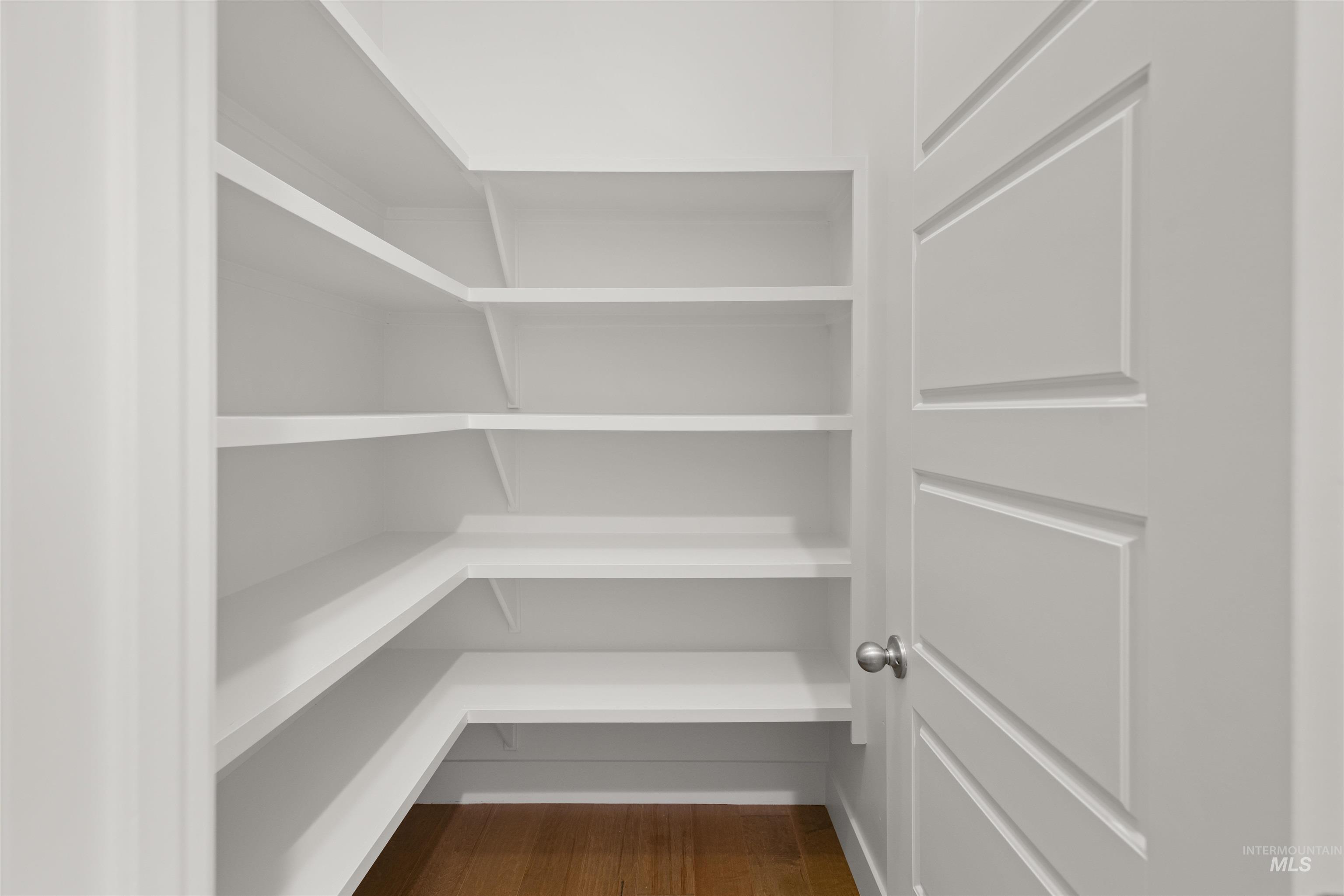 property viewer photo 10