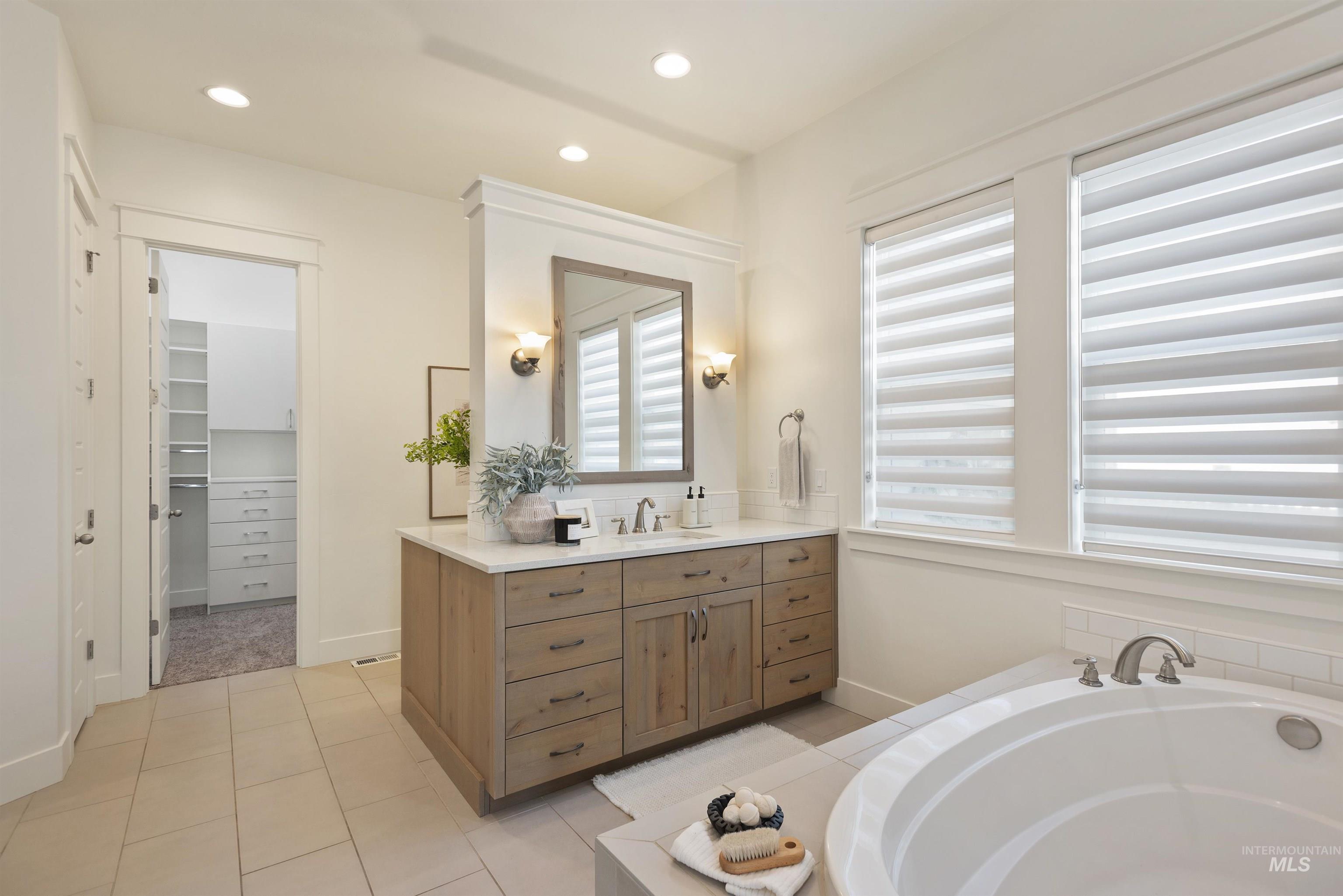 property viewer photo 17