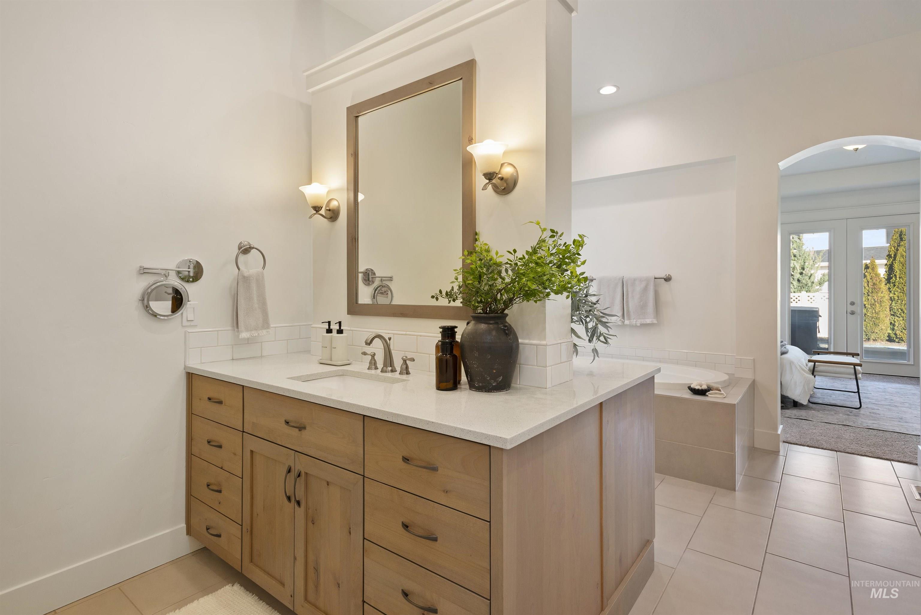 property viewer photo 19