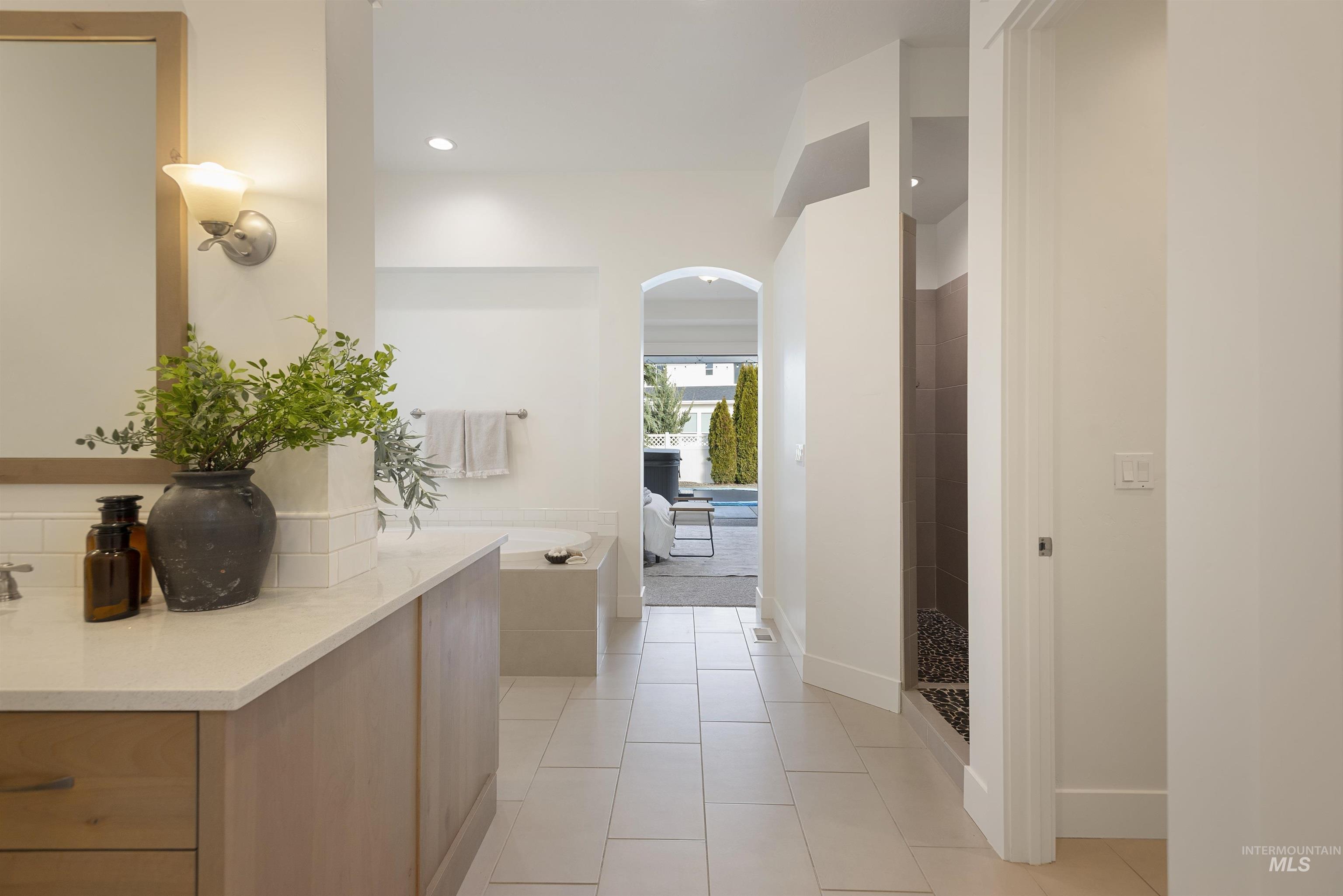 property viewer photo 20