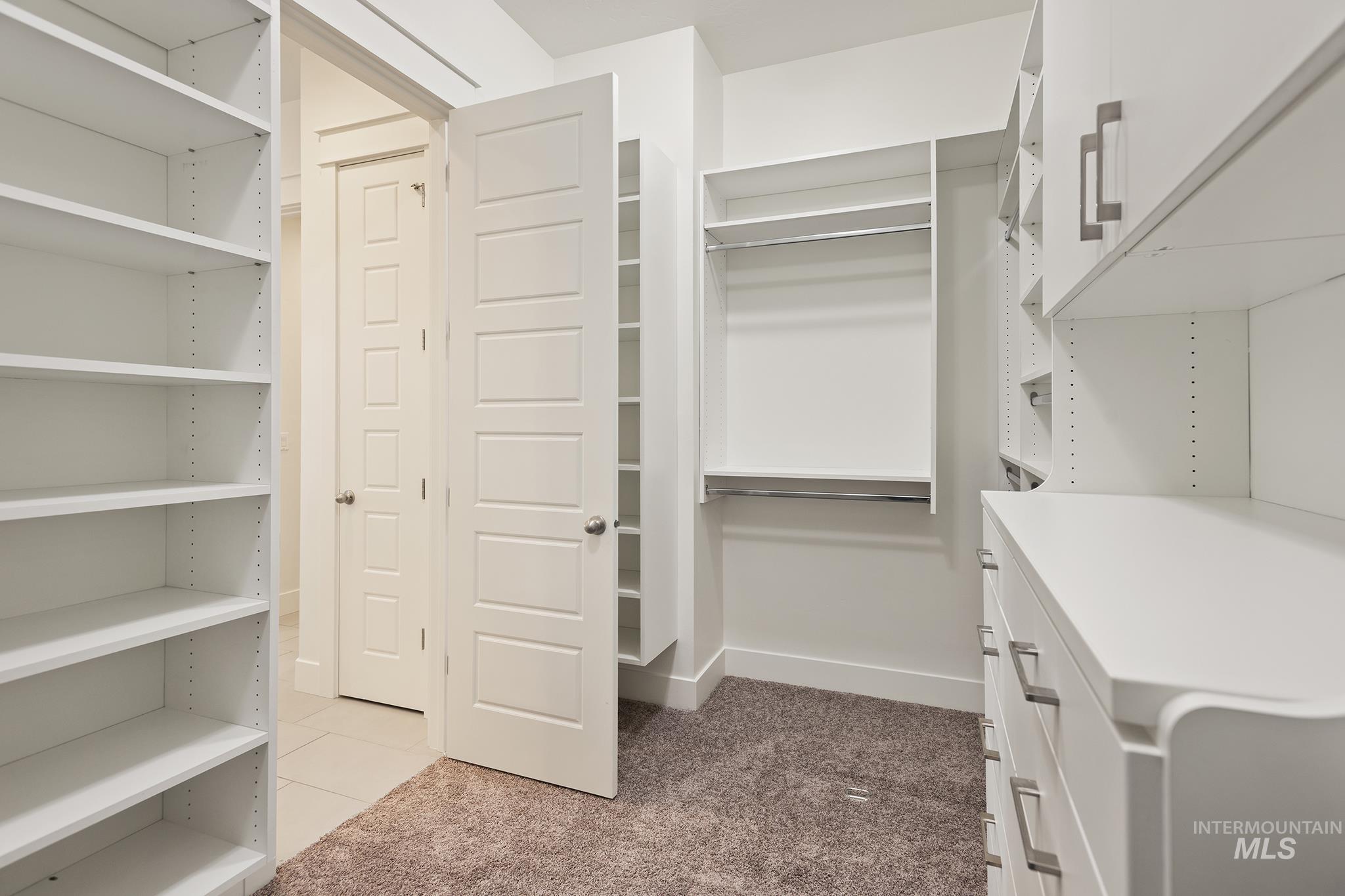 property viewer photo 23