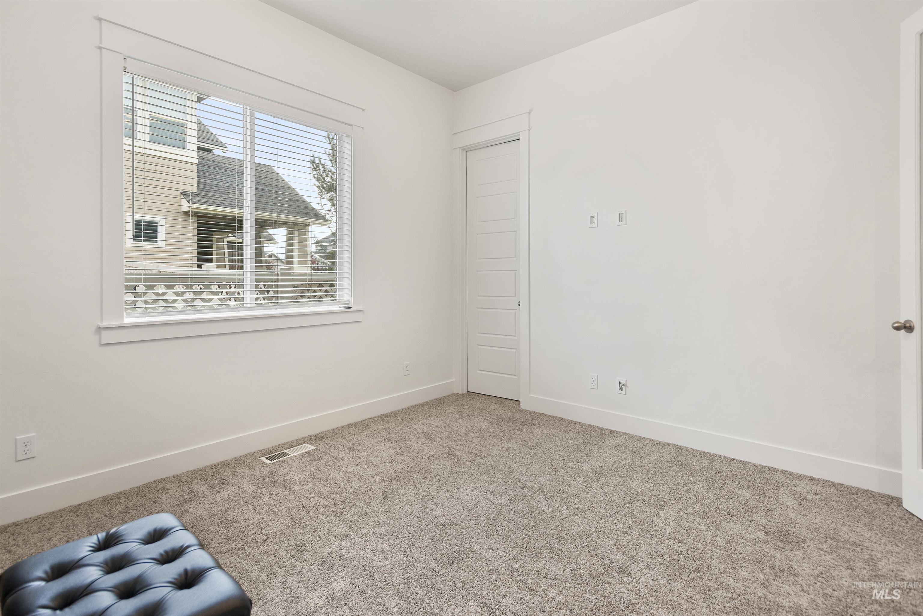 property viewer photo 29