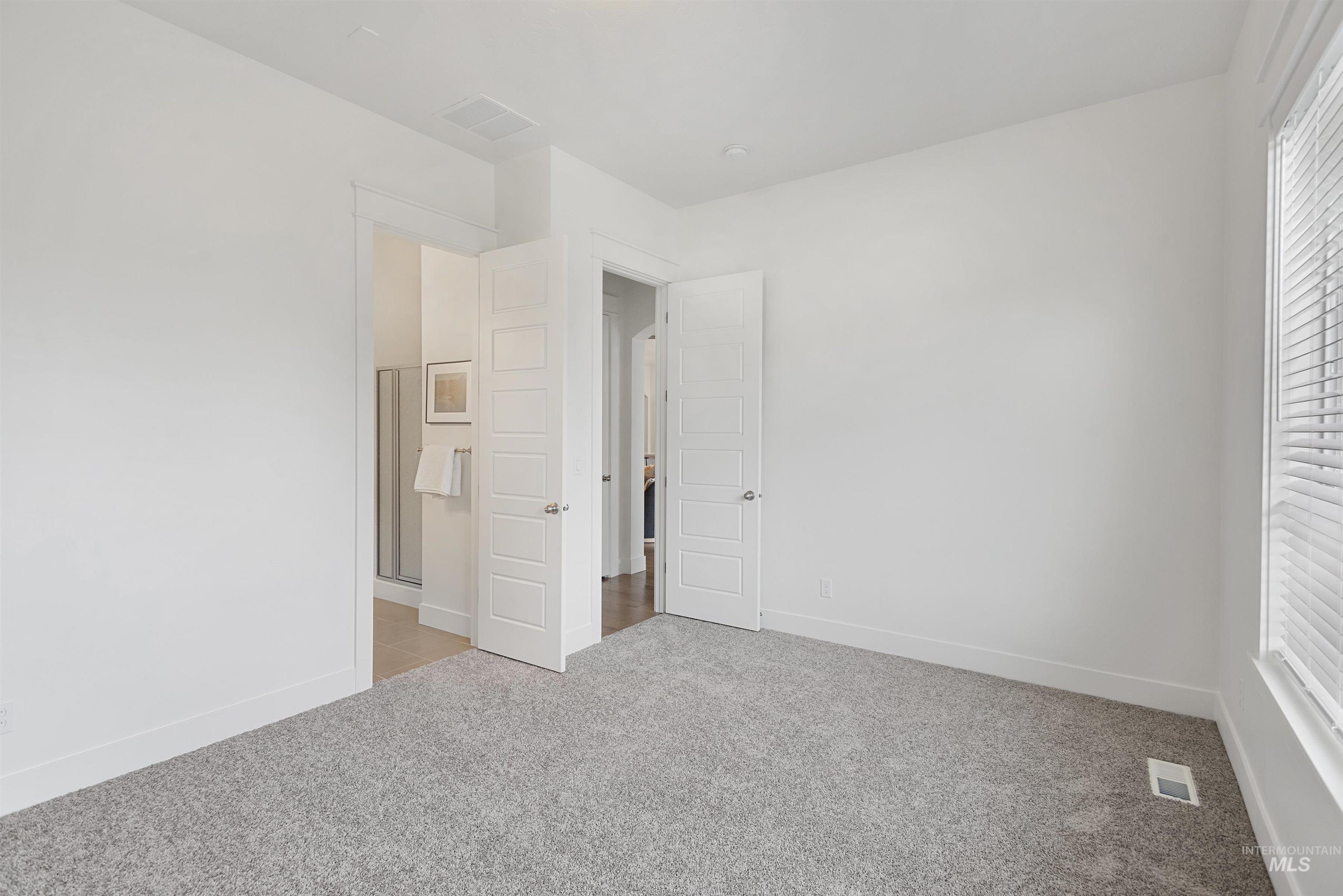 property viewer photo 31
