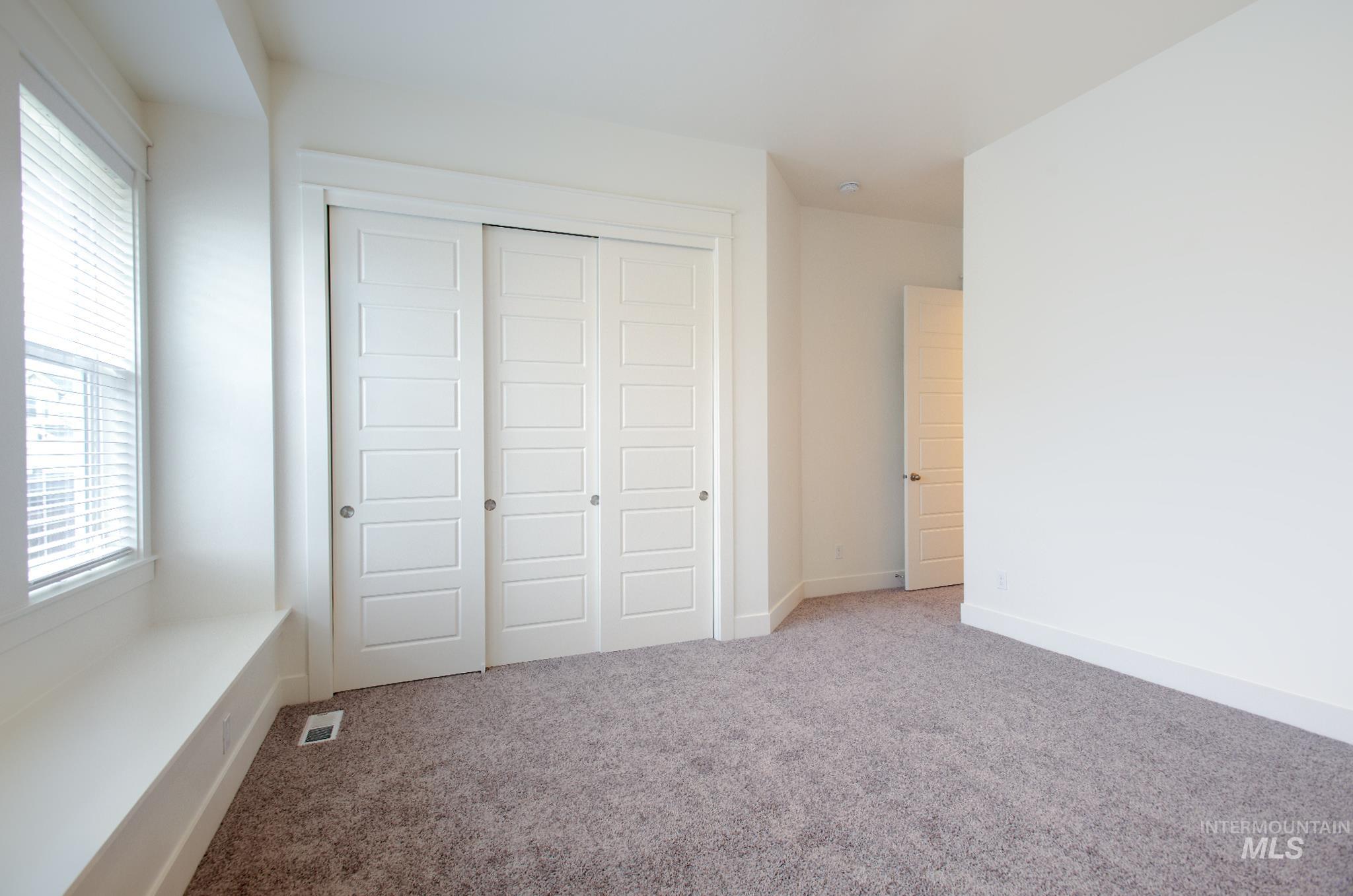 property viewer photo 40